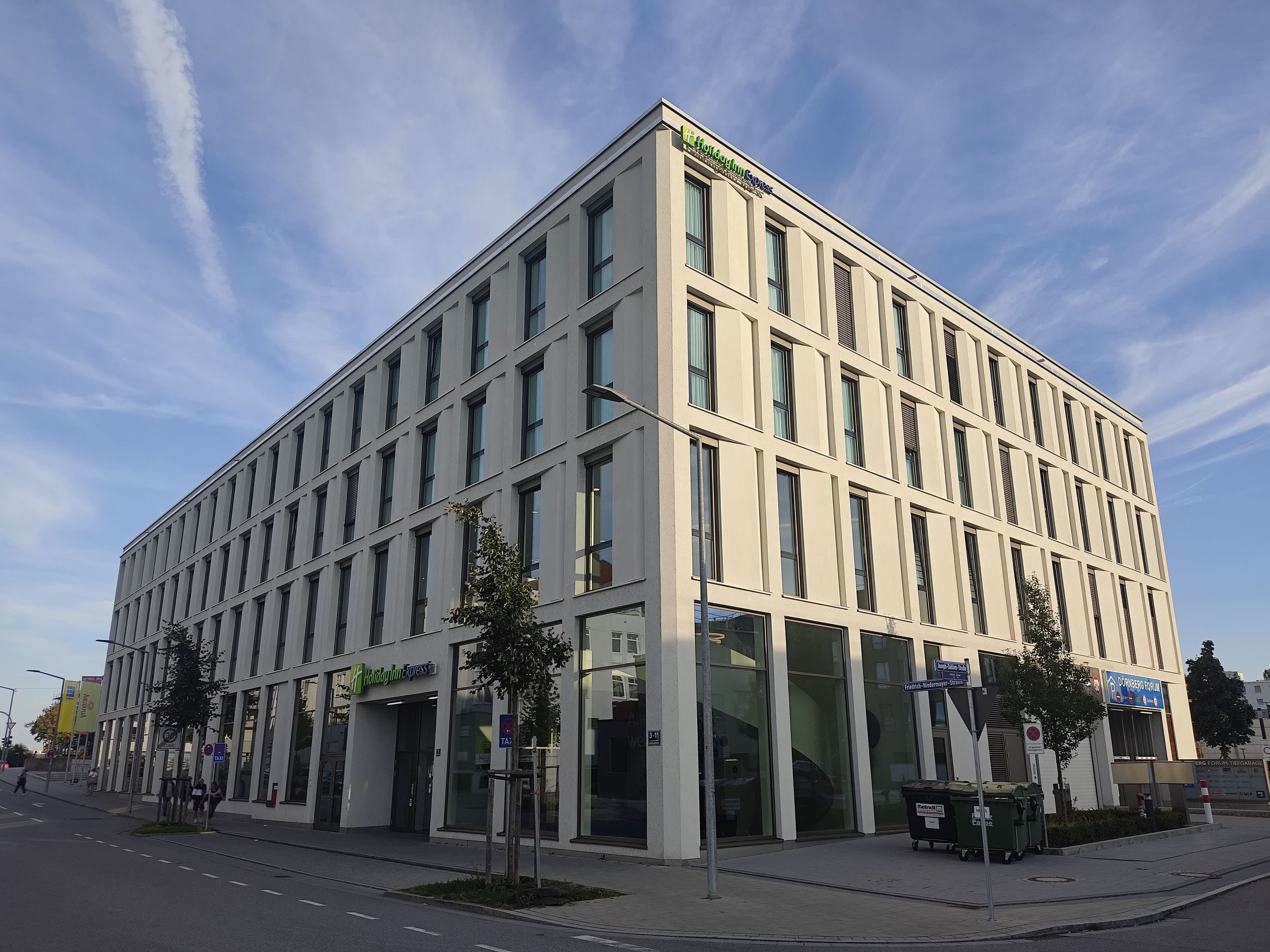 Holiday Inn Express Regensburg Ansicht 2