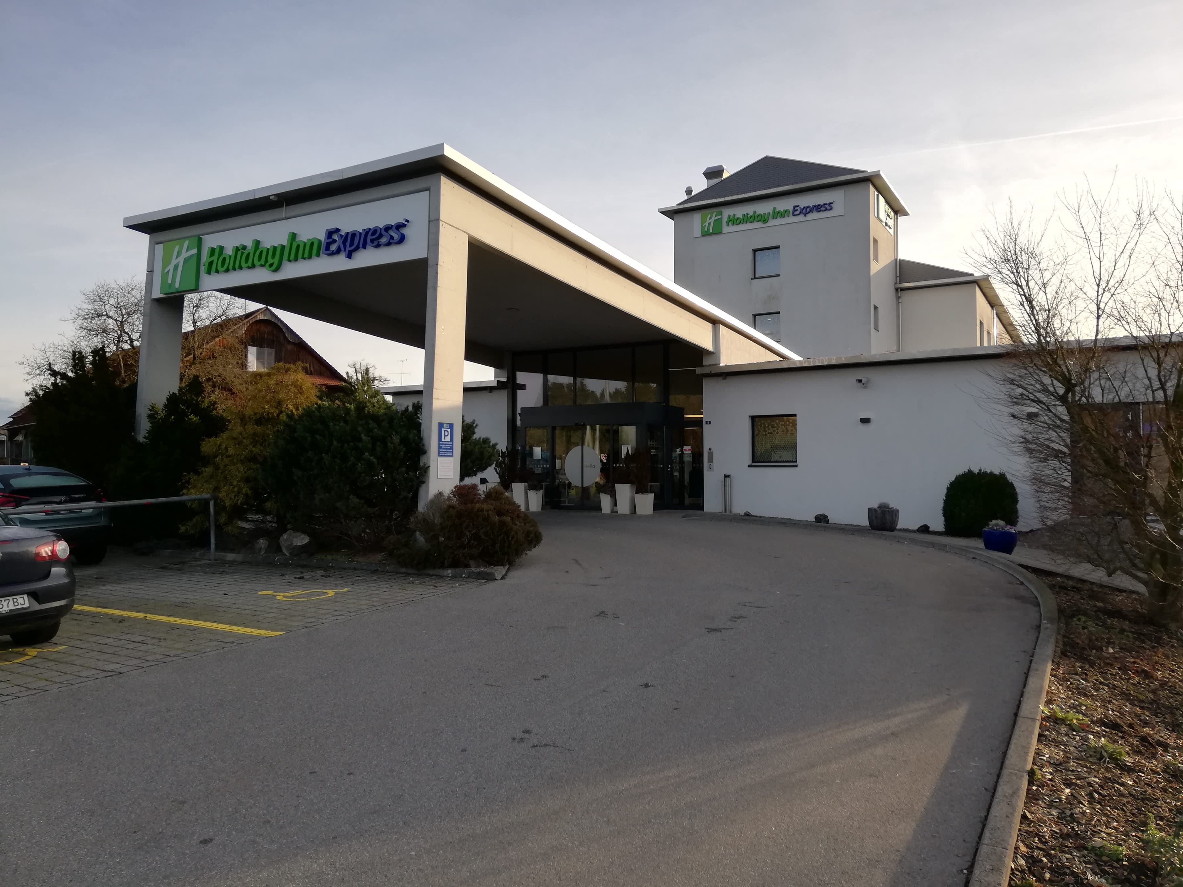 Holiday Inn Express Luzern - Neuenkirch Ansicht 2