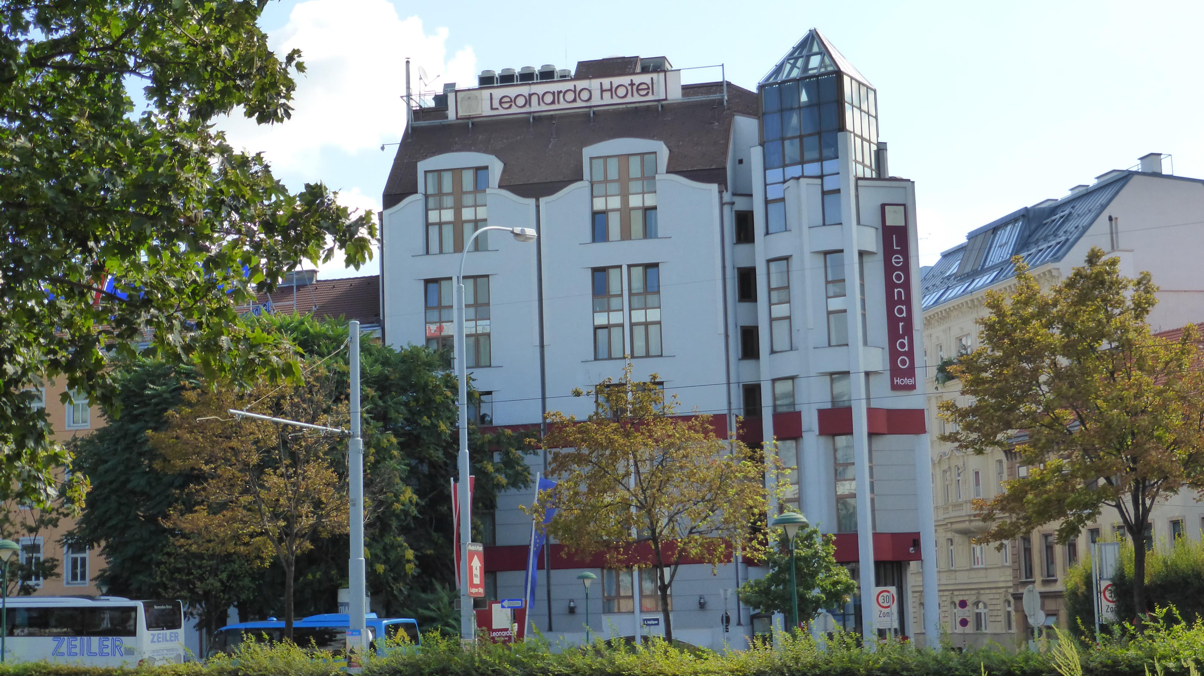 Leonardo Hotel Vienna Westbahnhof Ansicht 2