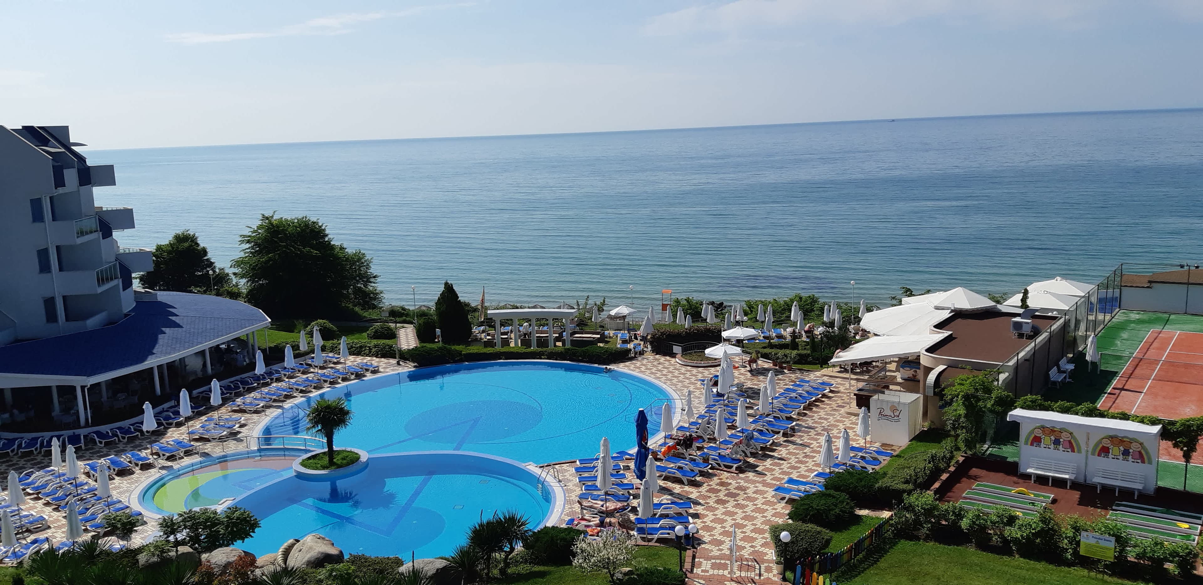 Hotel Sineva Beach
