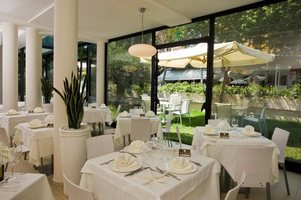 Hotel Ferretti Beach Ansicht 9