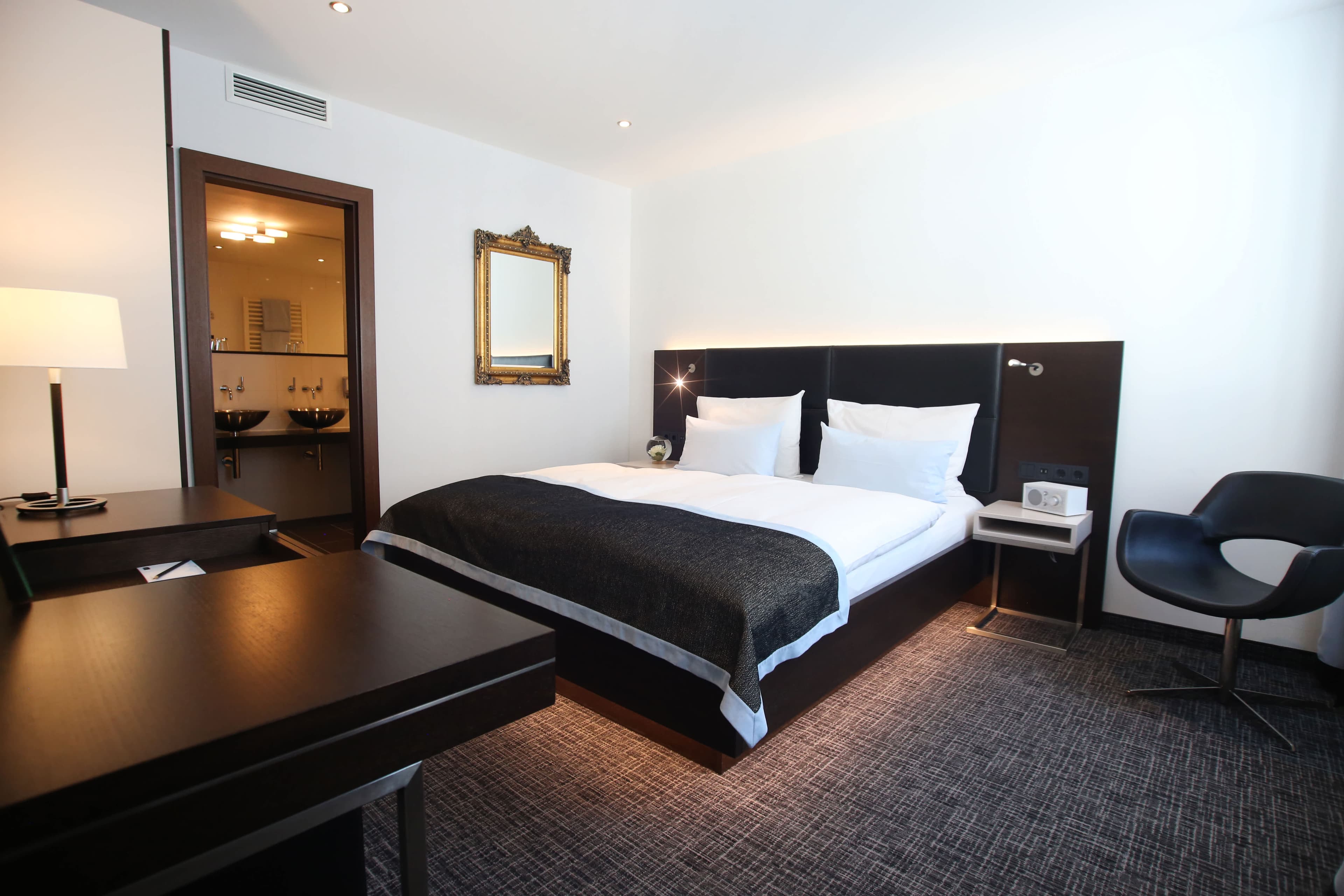 Schiller 5 Hotel Ansicht 4