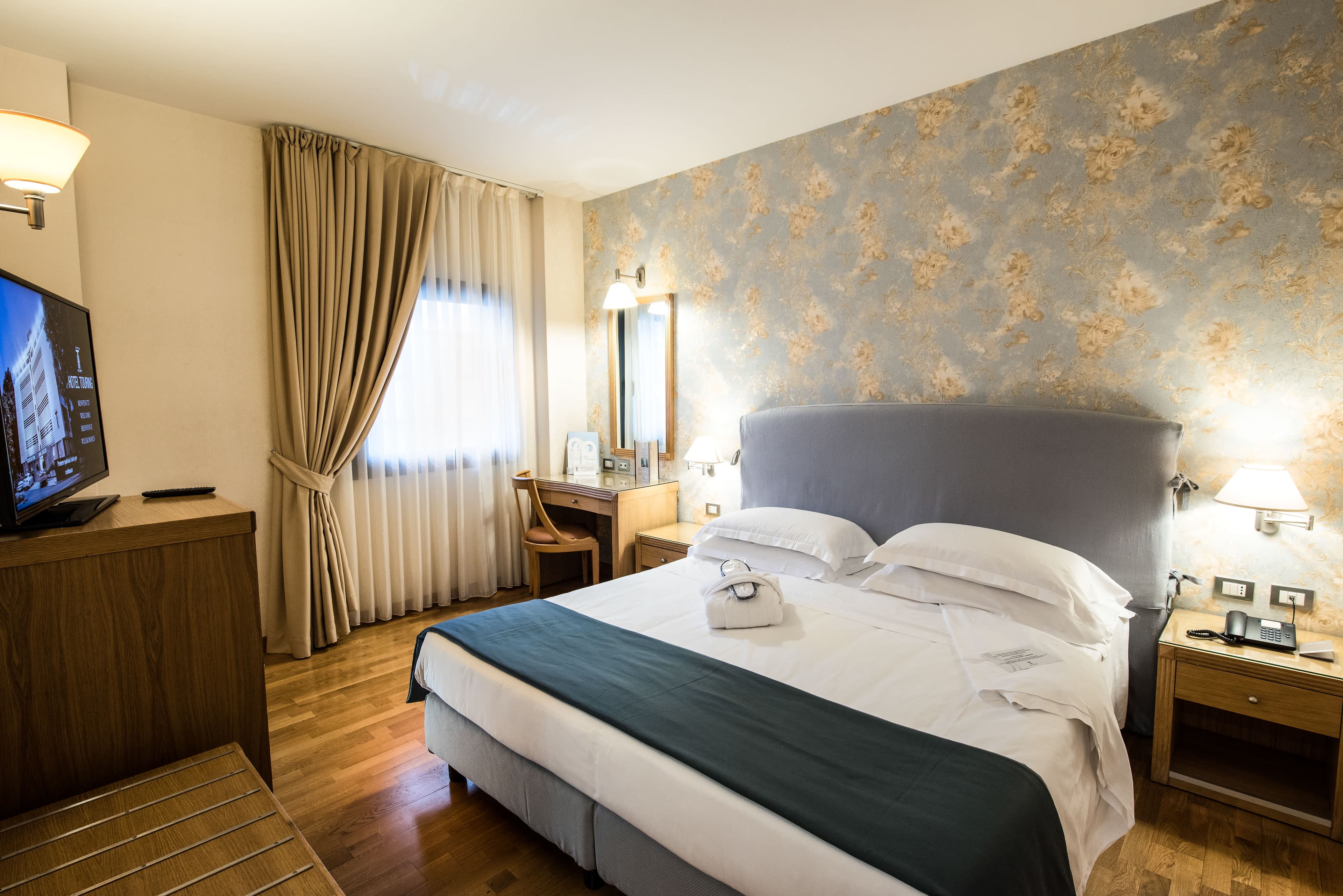 Hotel Touring Ansicht 3