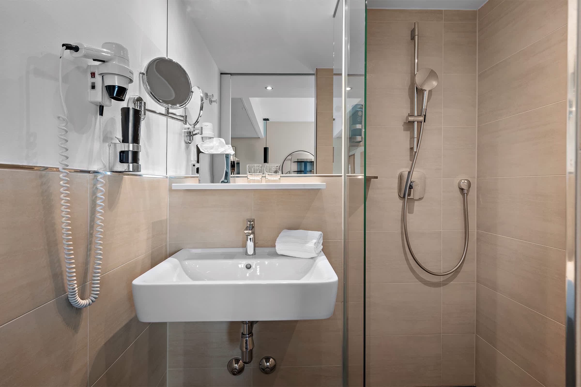 Leonardo Vienna City West Ansicht 6