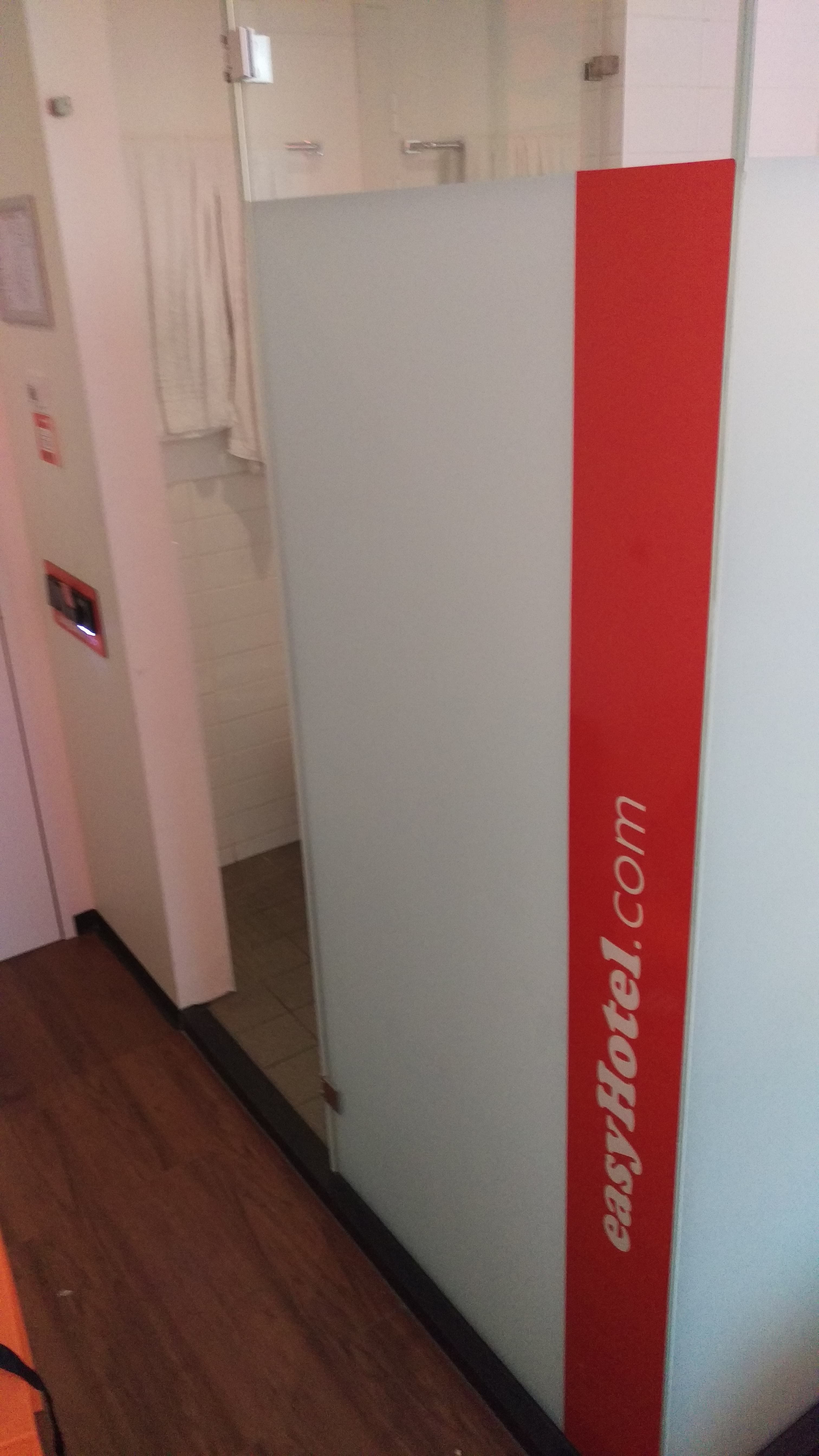 easyHotel Rotterdam City Centre Ansicht 6