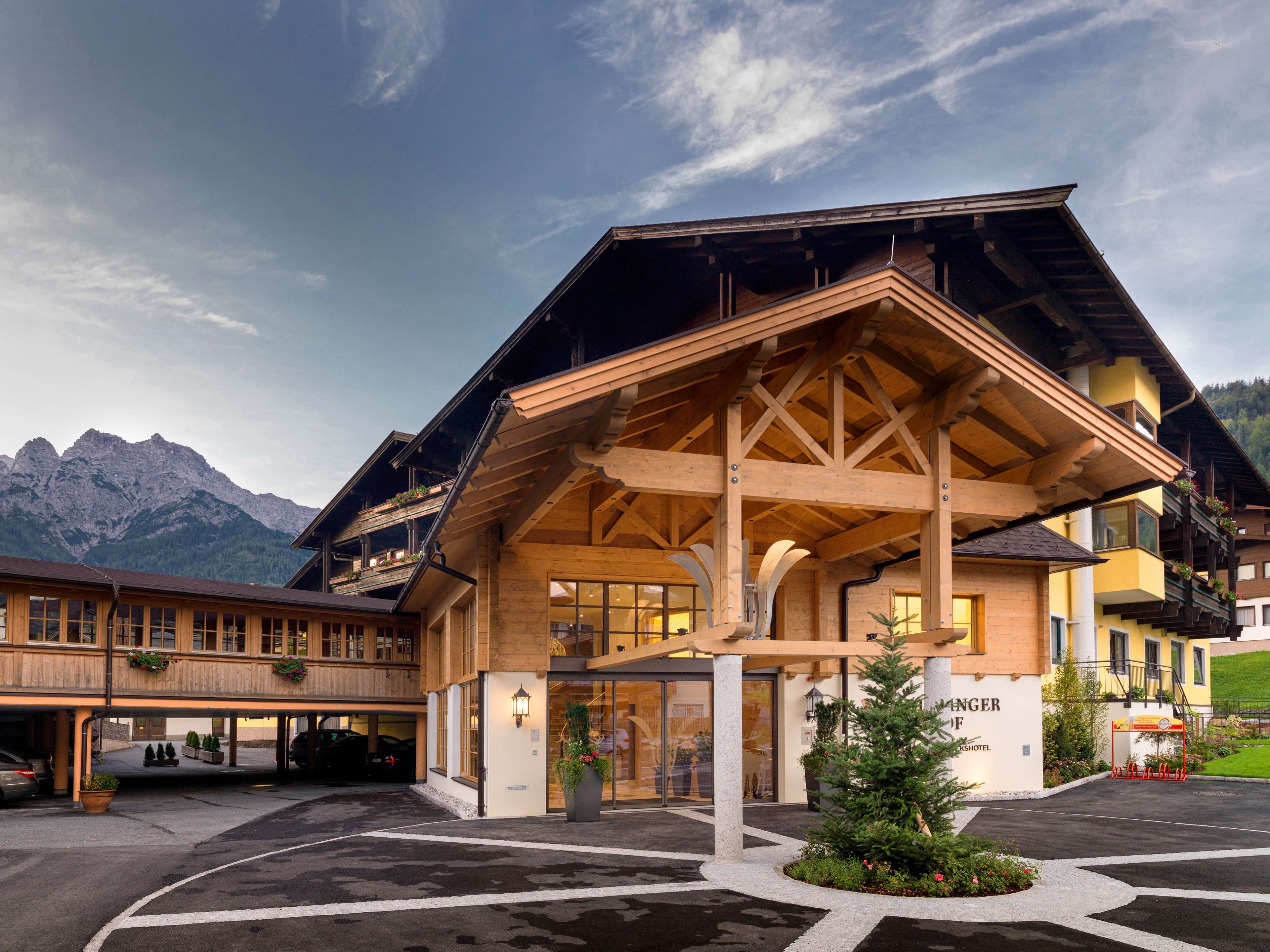 Waidringer Hof · 1. Tiroler Glückshotel Ansicht 2