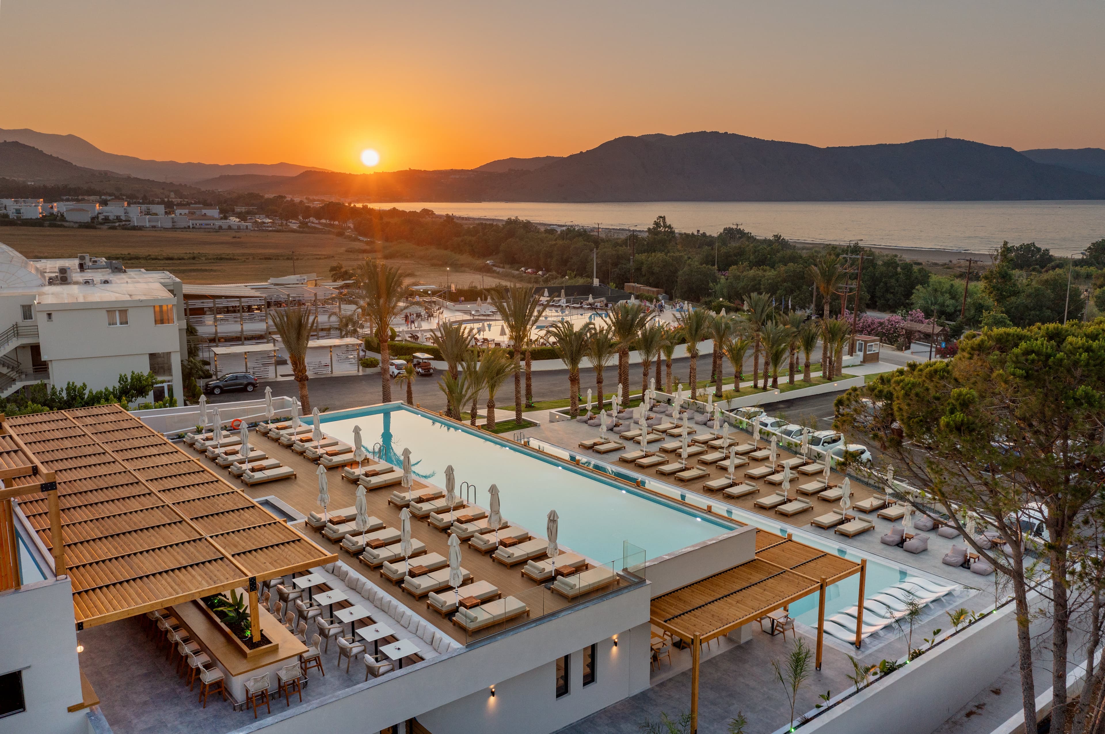 HARPIN Georgioupolis Suites & Aqua Park