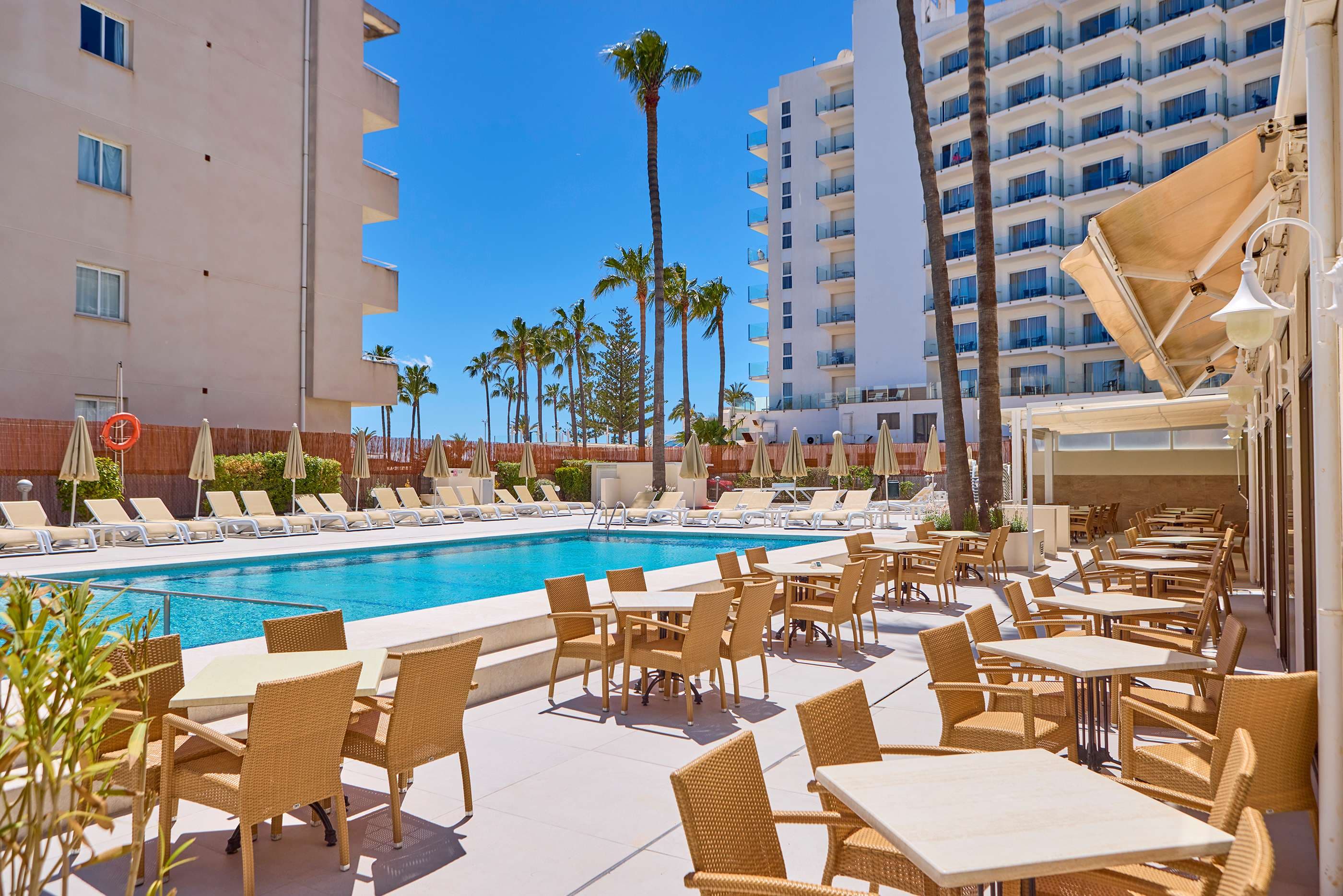 Universal Hotel Bikini Ansicht 7