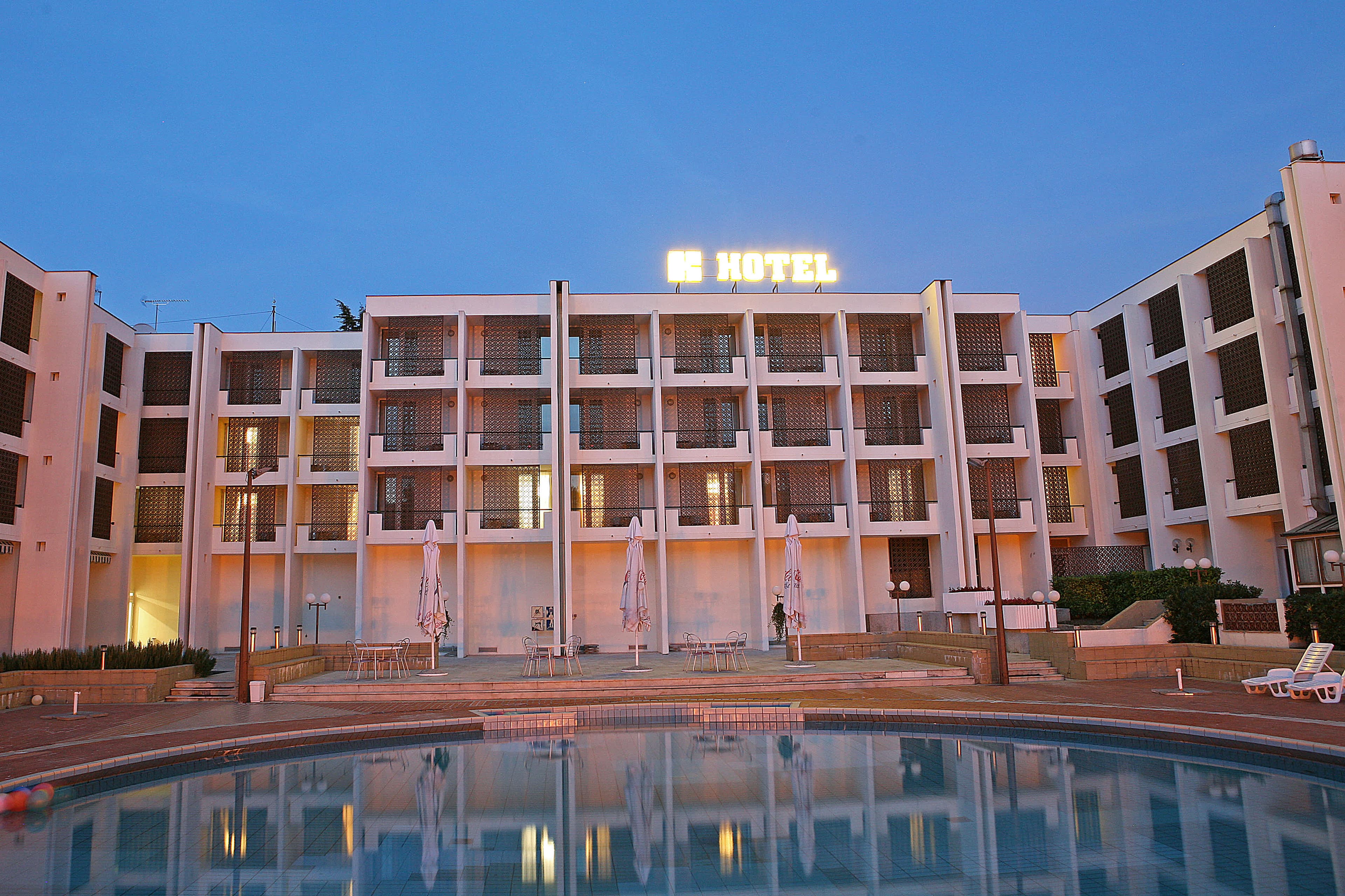 Hotel Kolovare Ansicht 2