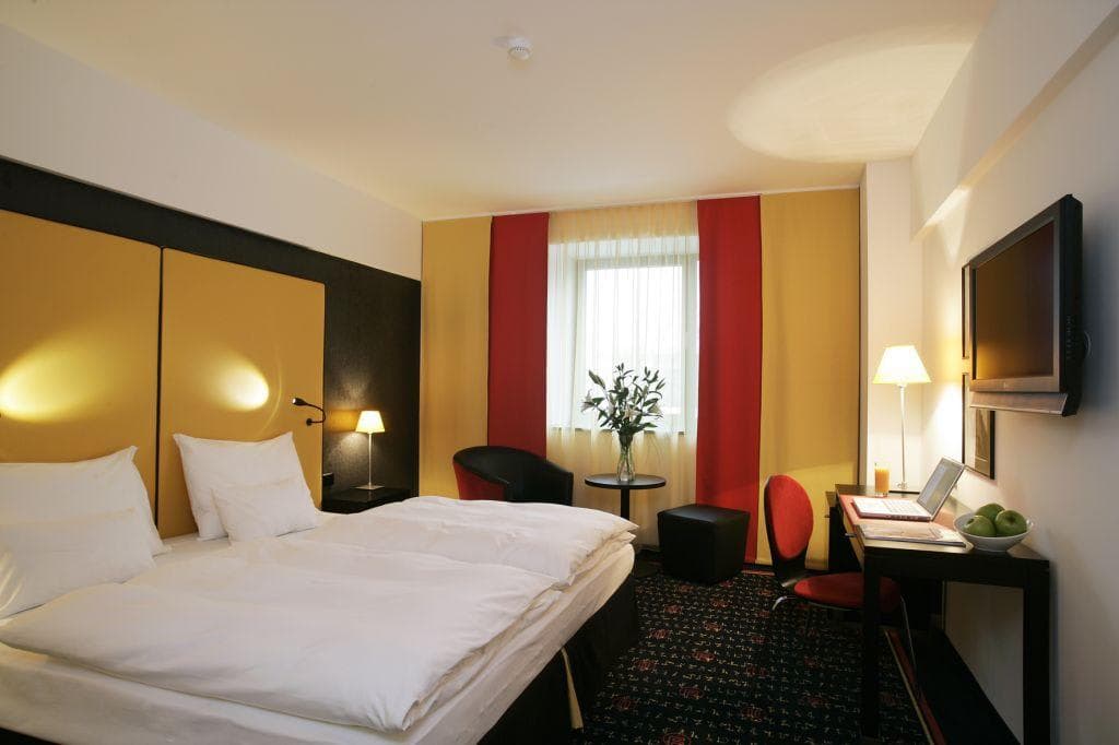 Vienna House Easy Airport Bucharest Ansicht 4