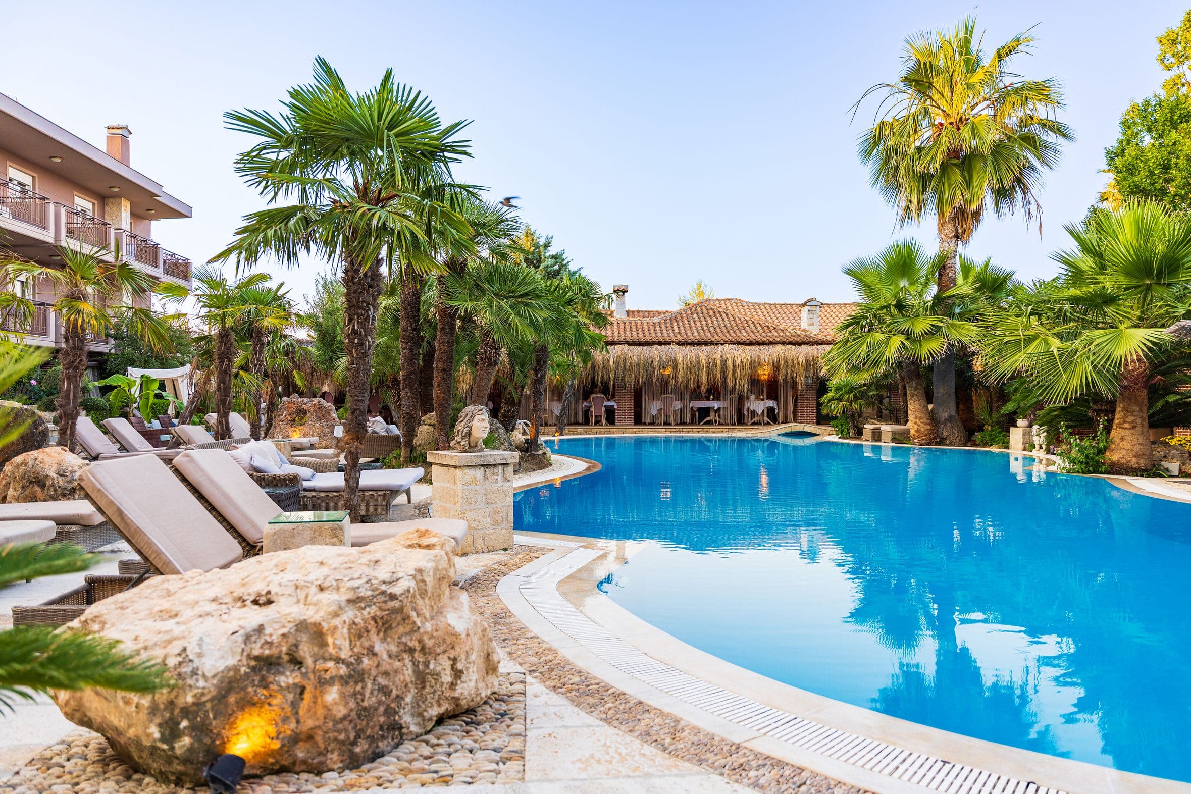 Hotel Achtis