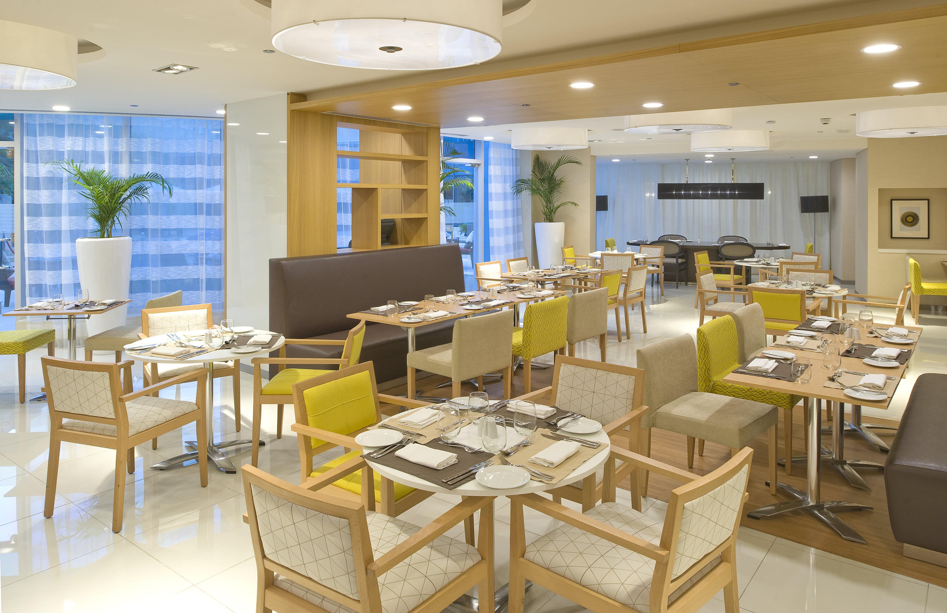 Holiday Inn Hotel Muscat Al Seeb Ansicht 10