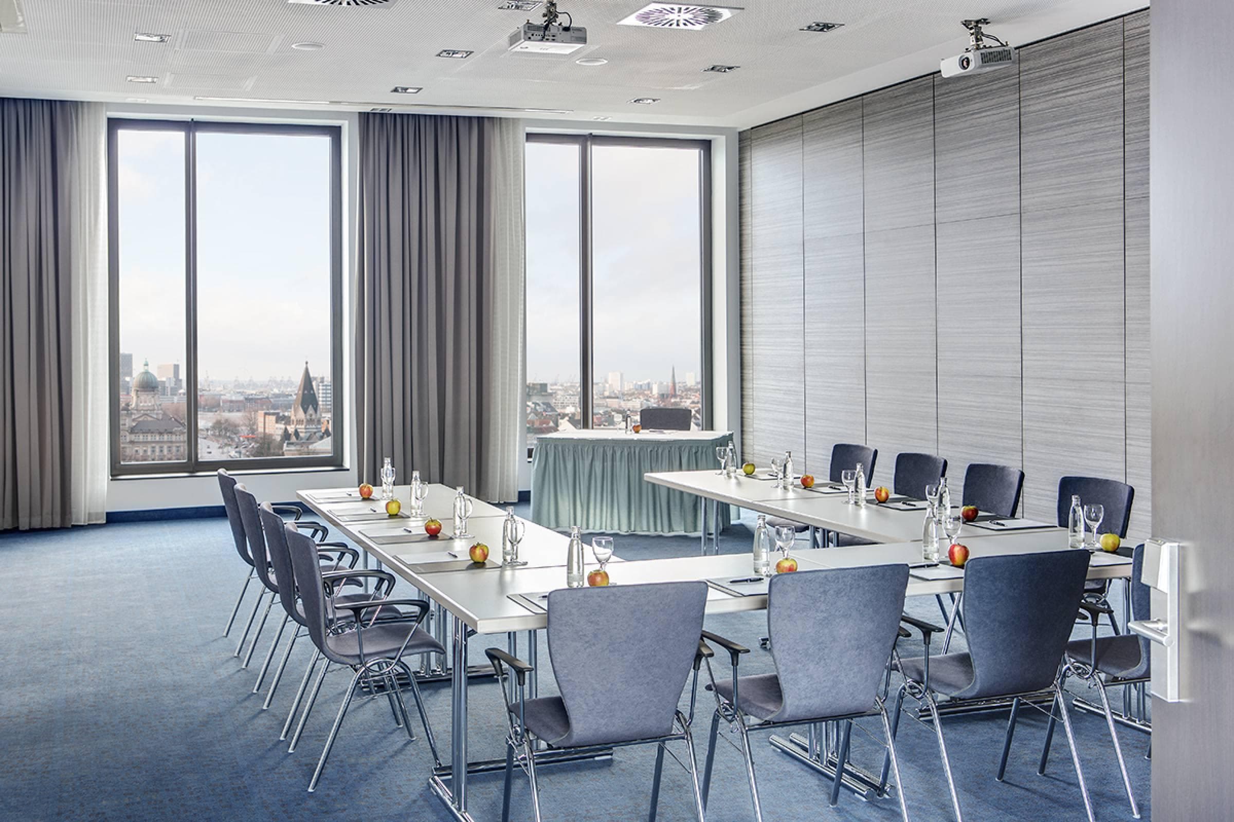 IntercityHotel Hamburg Dammtor