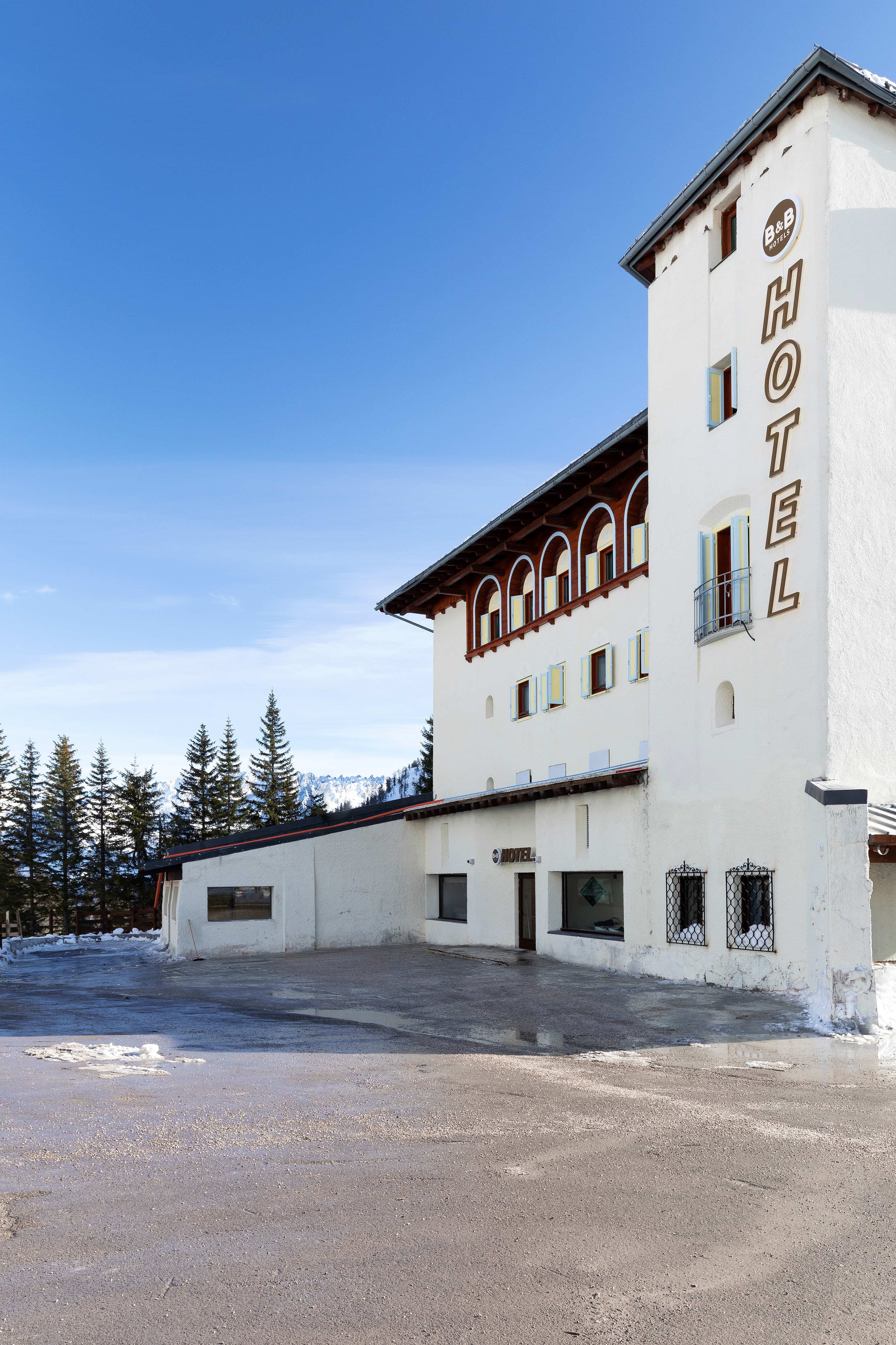 B&B Hotel Passo Tre Croci Cortina Ansicht 2