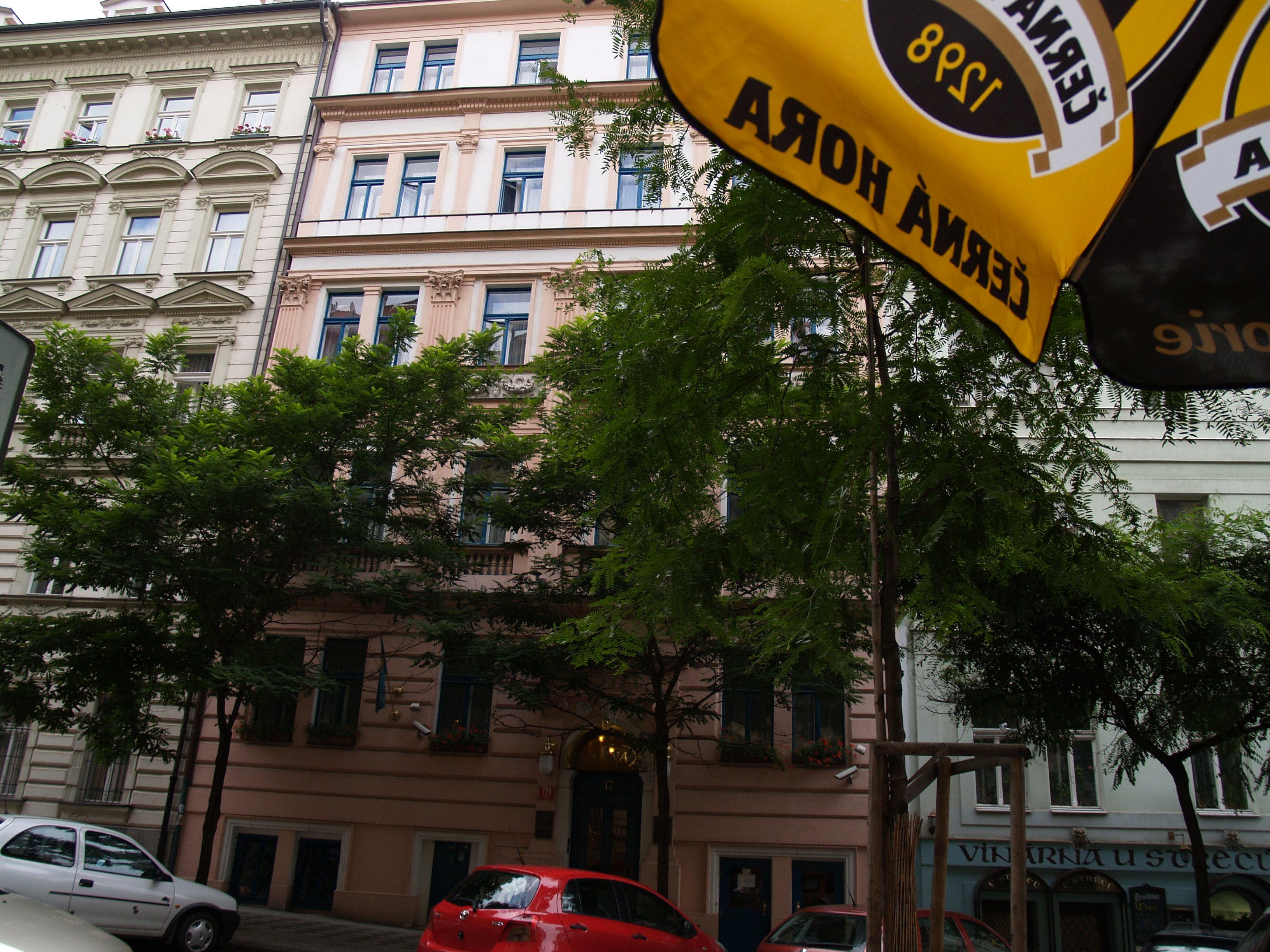 Anna Hotel