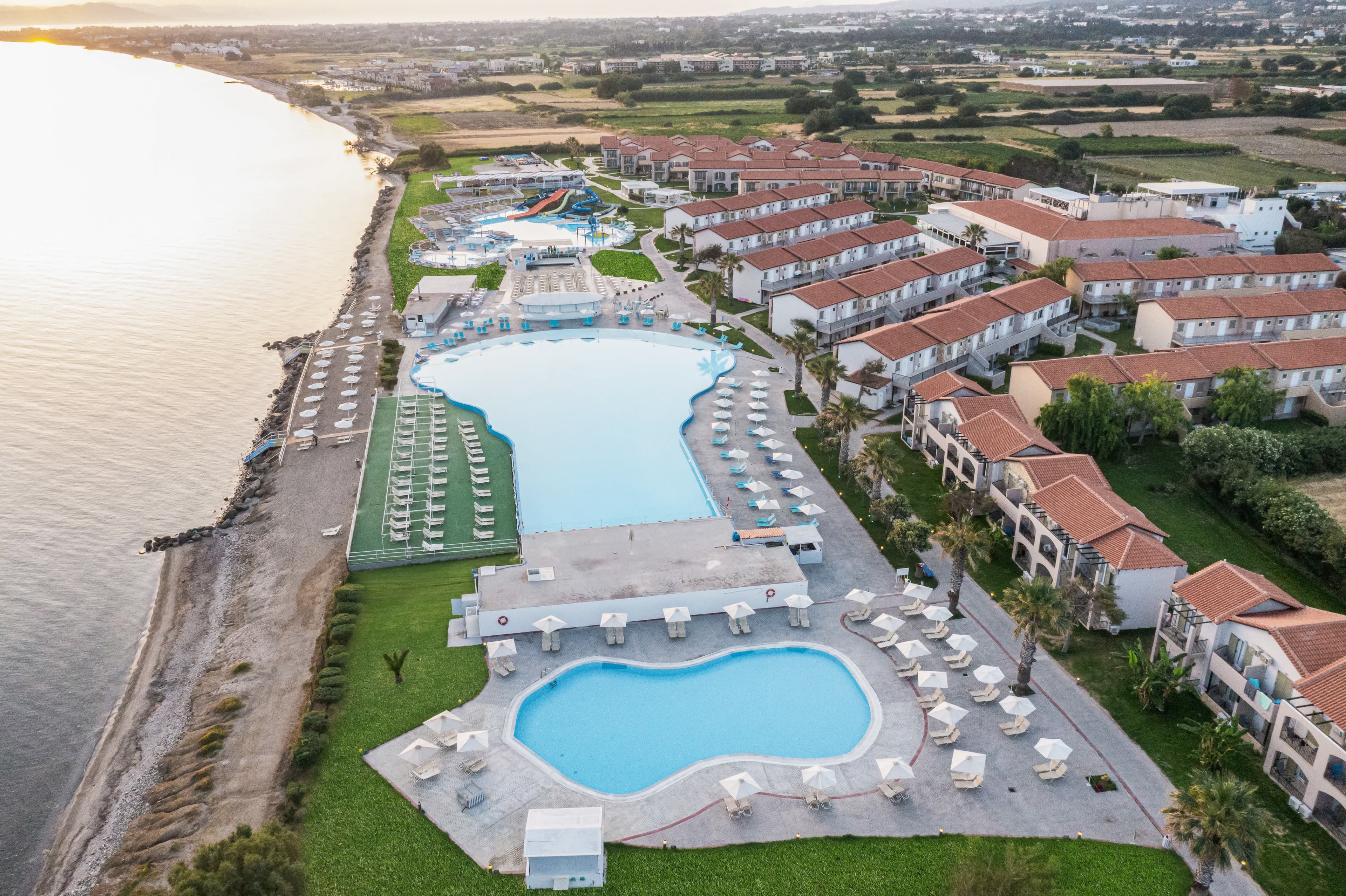 White Olive Marine Aquapark