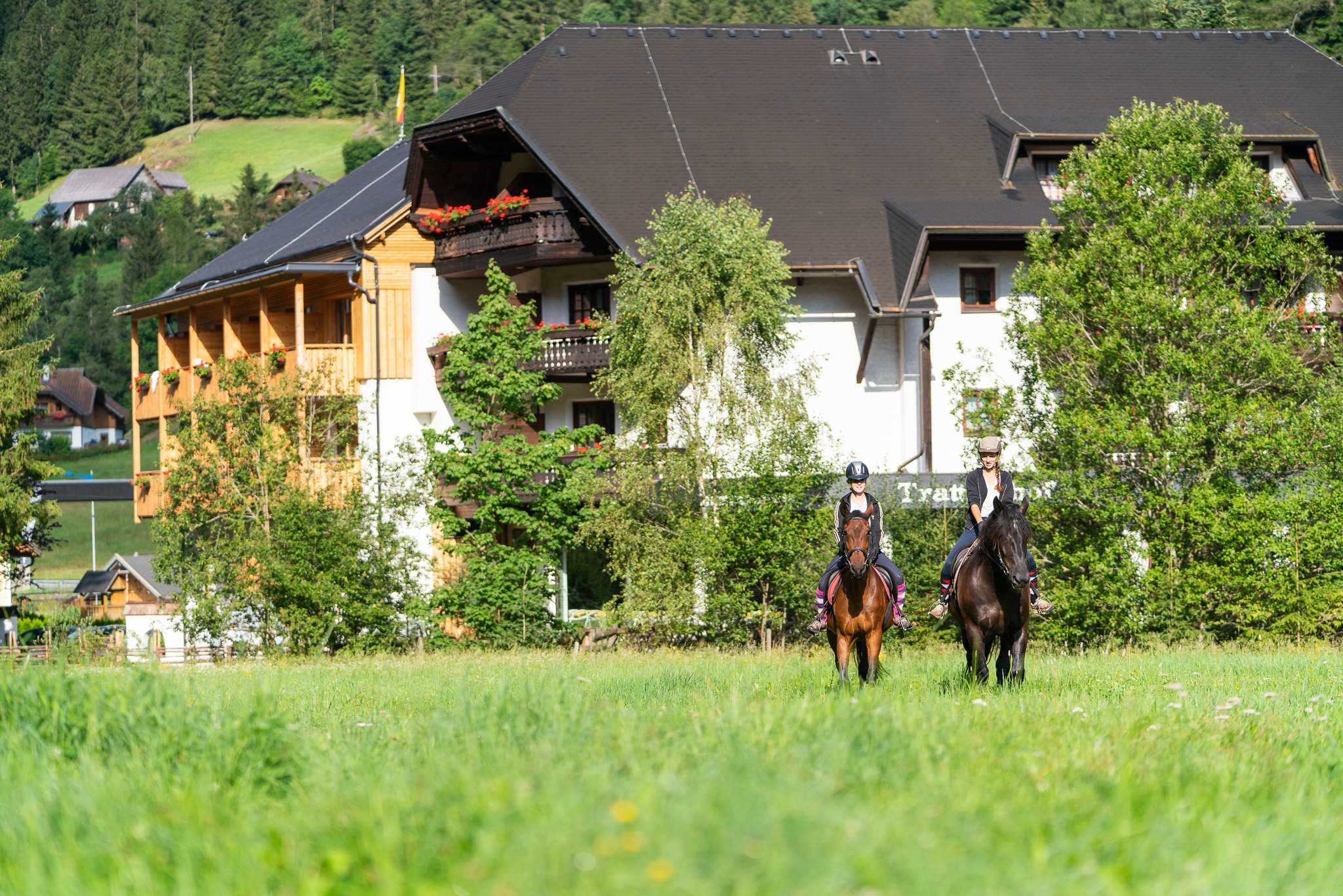Hotel GUT Trattlerhof & Chalets Ansicht 3