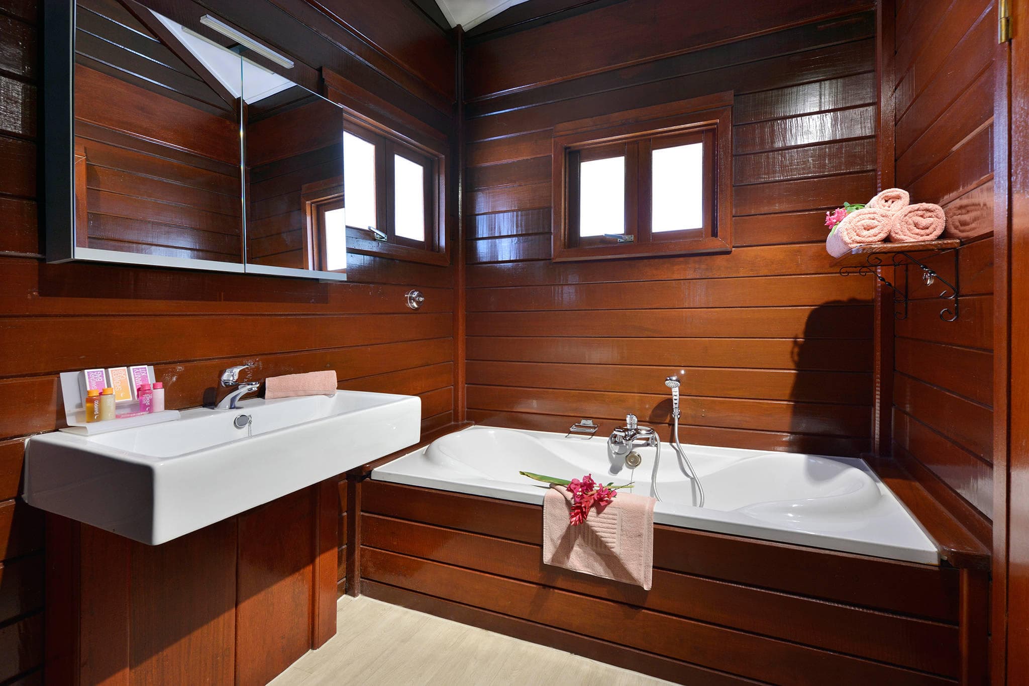 Van der Valk Kontiki Beach Resort Ansicht 4