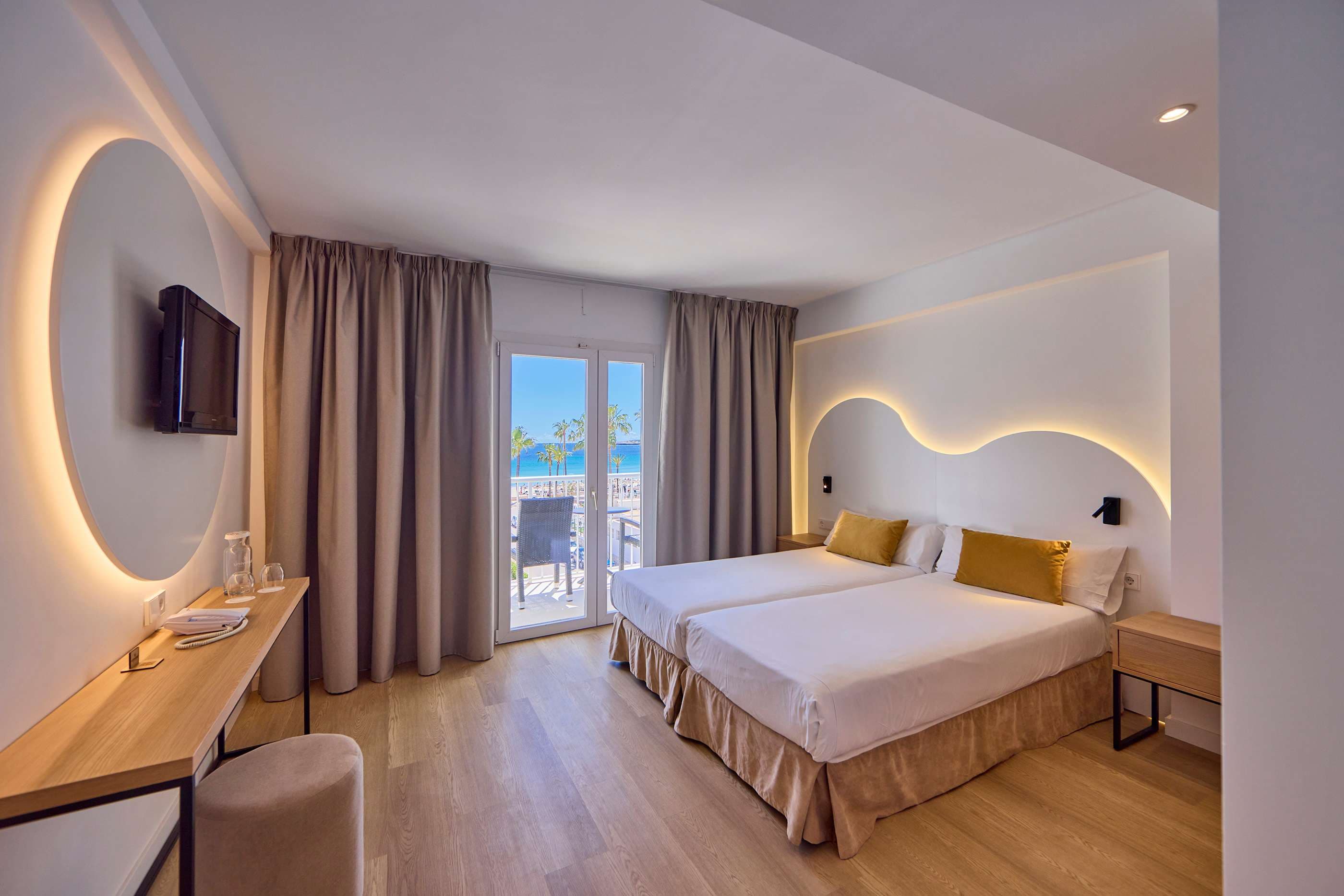 Universal Hotel Bikini Ansicht 4