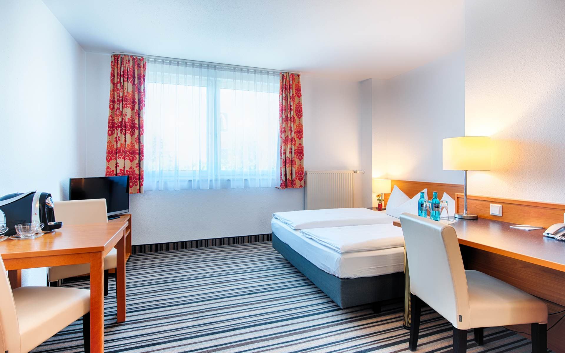 ACHAT Hotel Stuttgart Zuffenhausen Ansicht 9