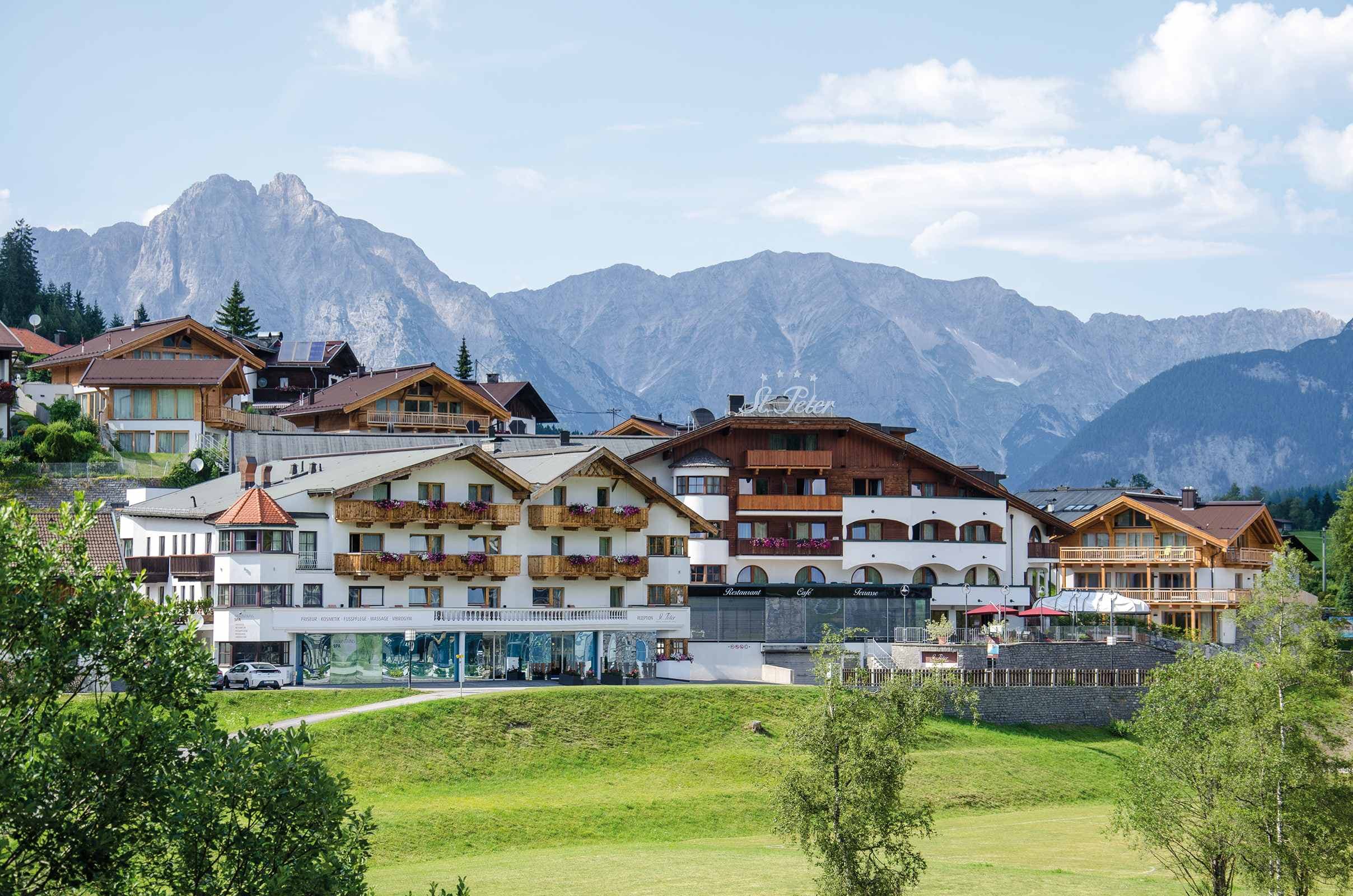 Mountains Hotel Ansicht 3