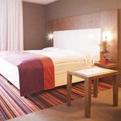 Mövenpick Hotel Zürich-Airport Ansicht 8