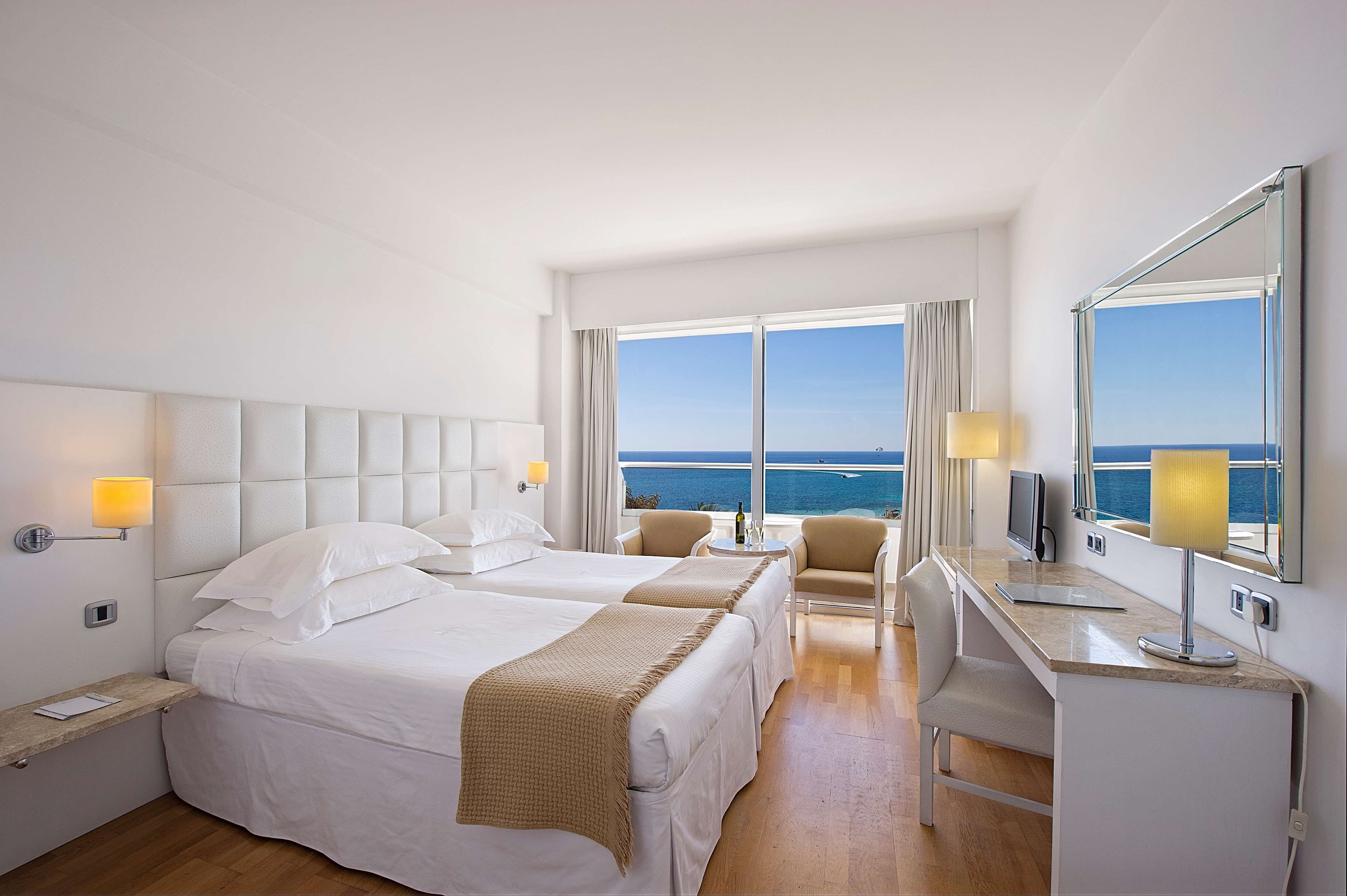 Hotel Grecian Sands Ansicht 4