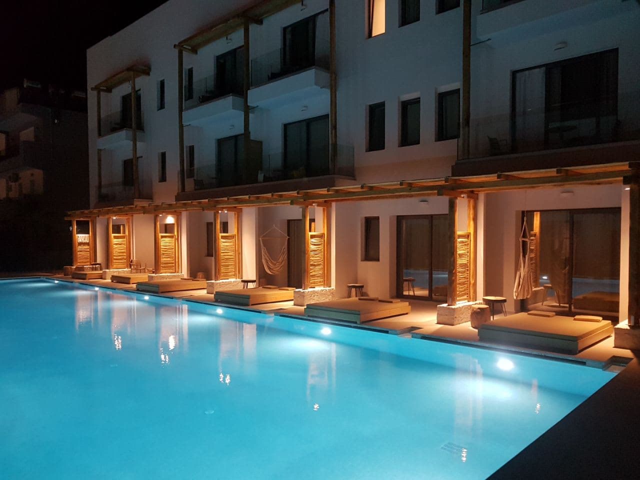 Paralos Lifestyle Beach Ansicht 2