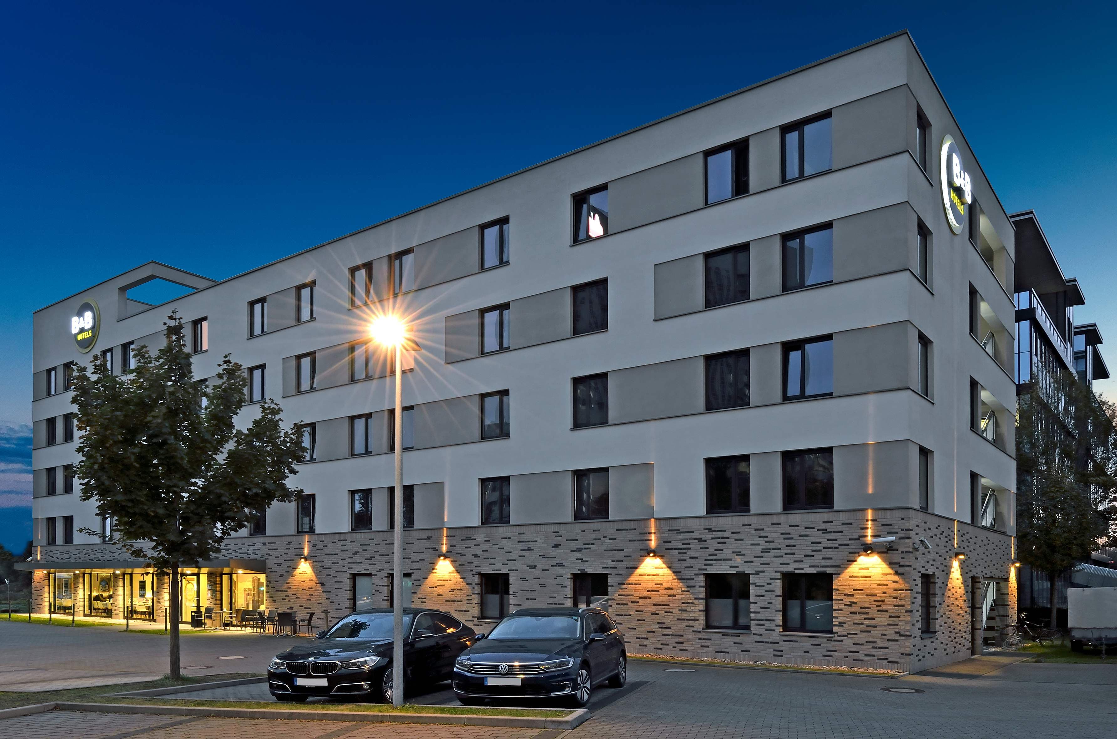 B&B Hotel Frankfurt-West Ansicht 2