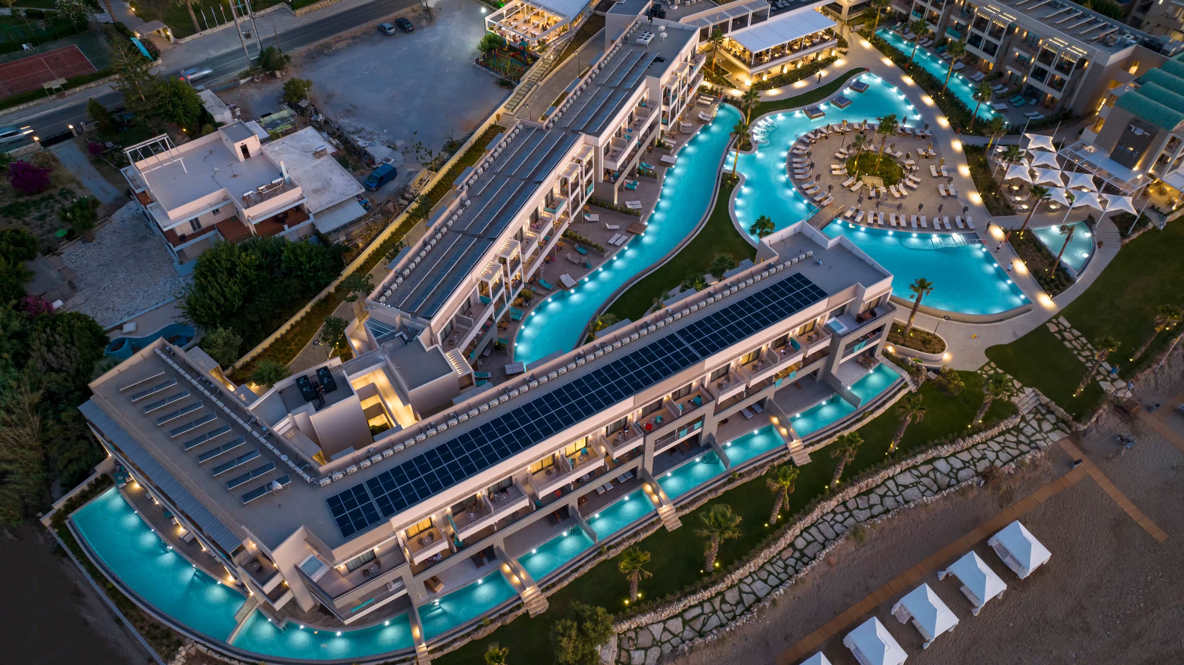 AMIRA Luxury Resort  Adults Only Ansicht 2