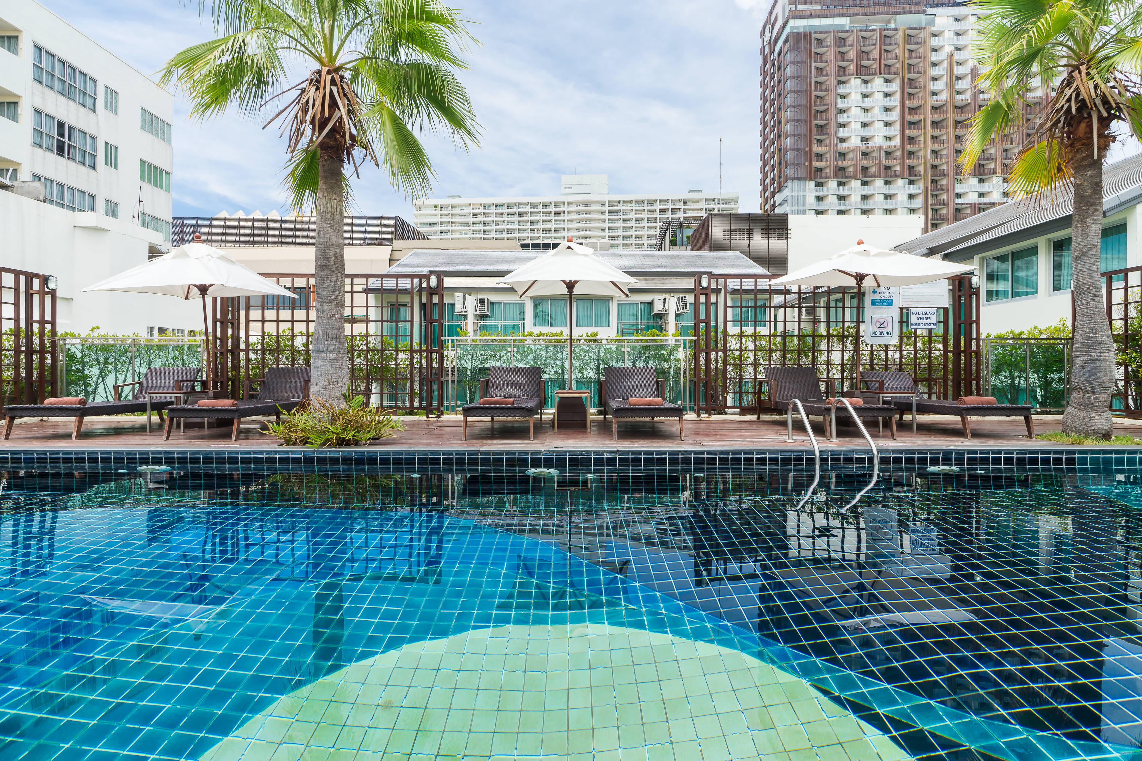 Sunshine Hotel & Residences
