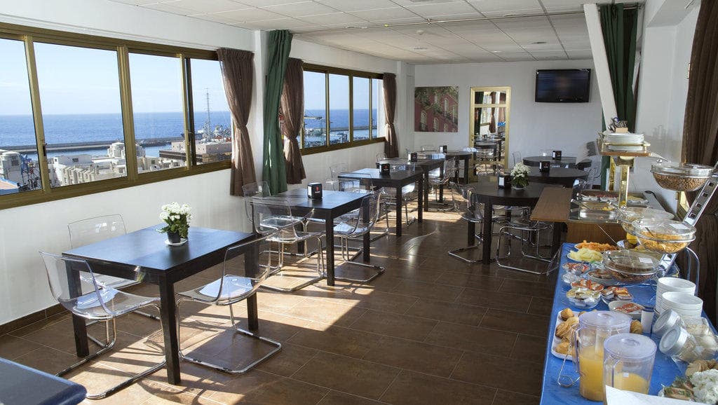 Hotel Adonis Capital Ansicht 9