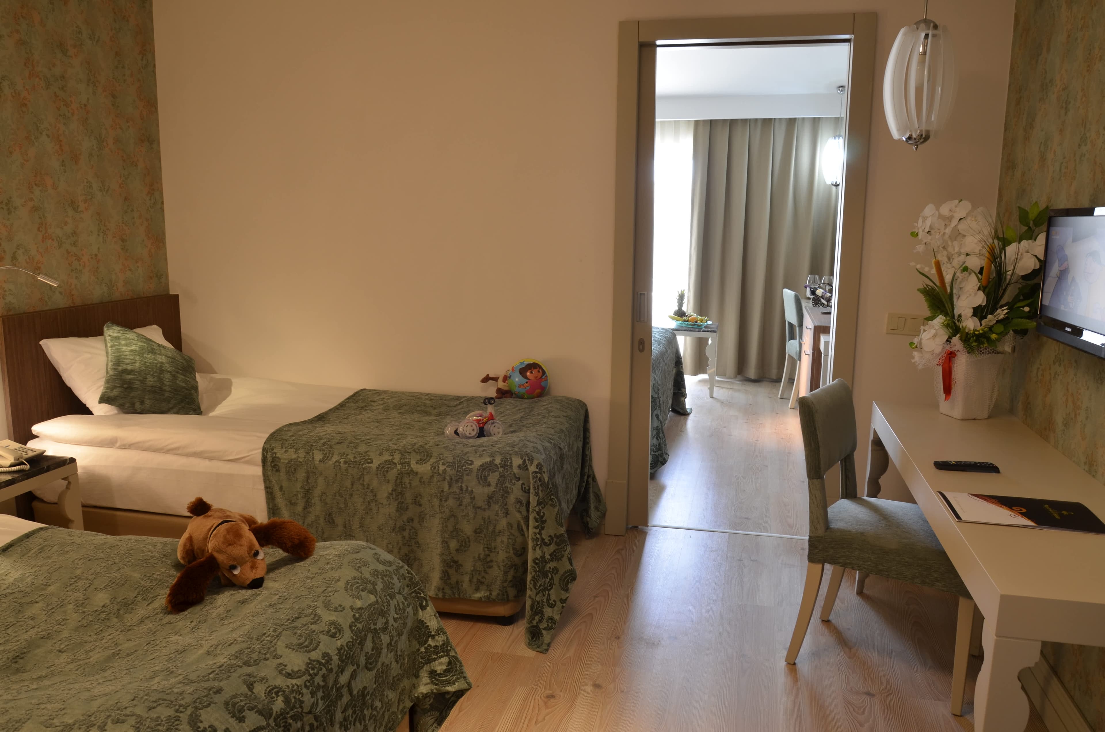 Port Side Resort Hotel Ansicht 5
