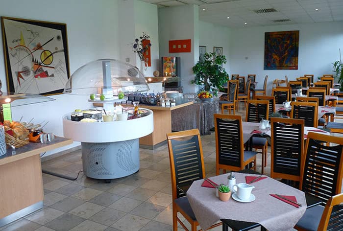 ECONTEL Hotel München Ansicht 8