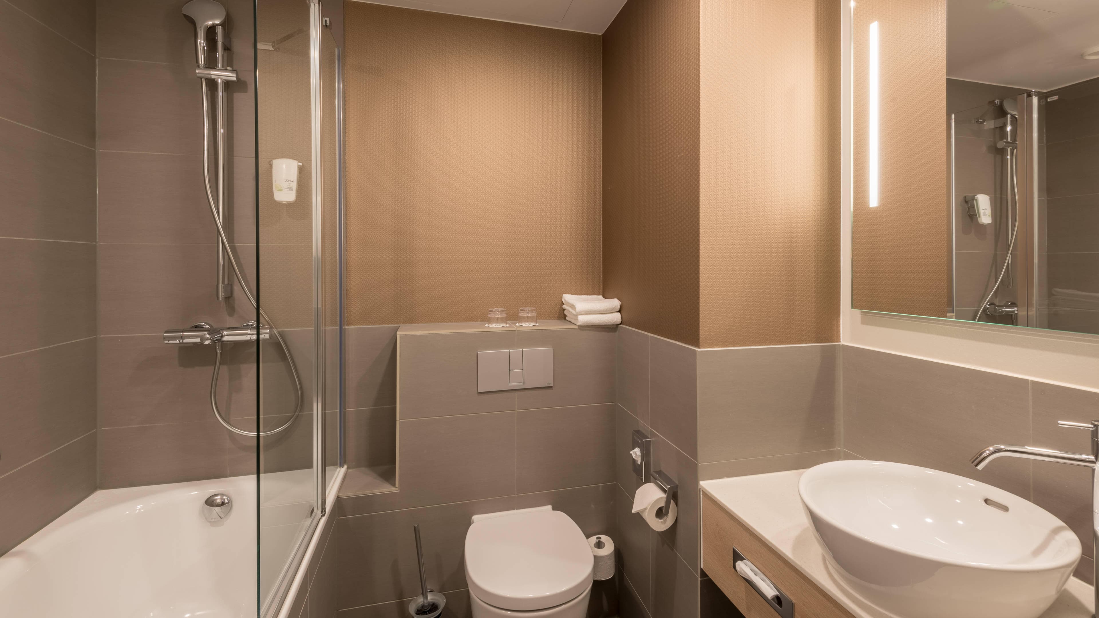Holiday Inn Düsseldorf City Toulouser Allee Ansicht 5