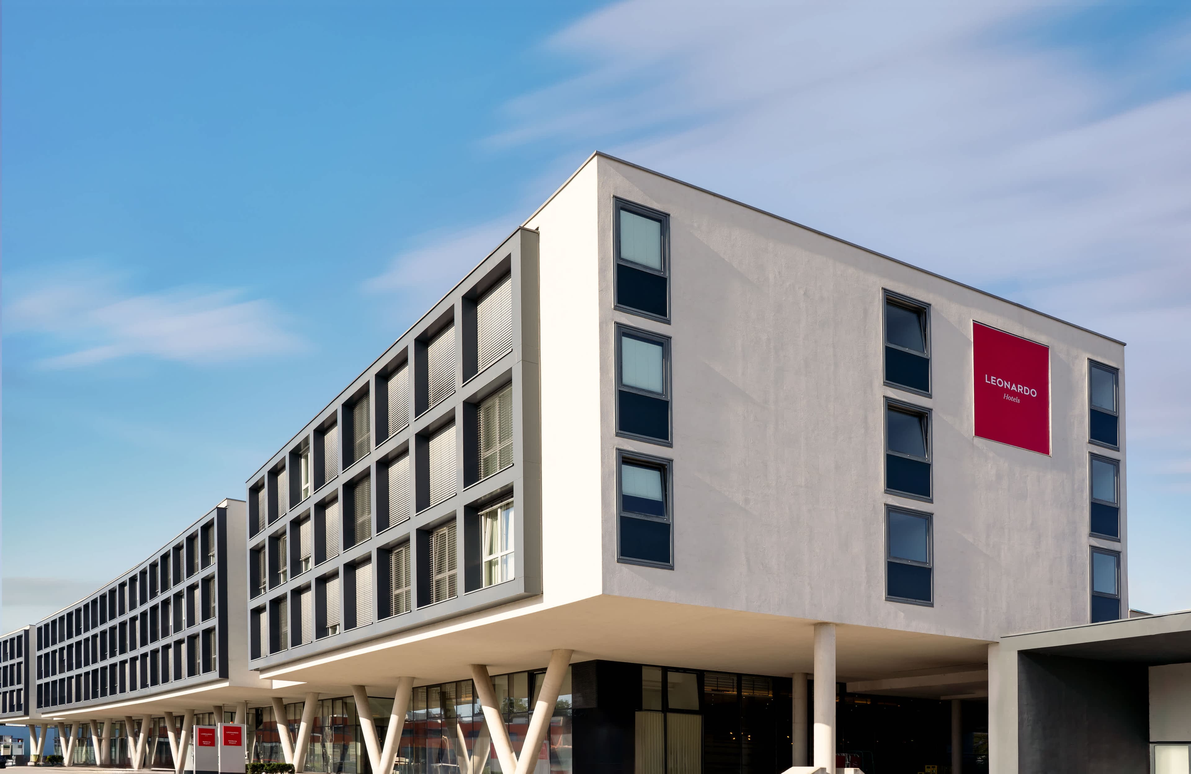 Leonardo Hotel Salzburg Airport Ansicht 2