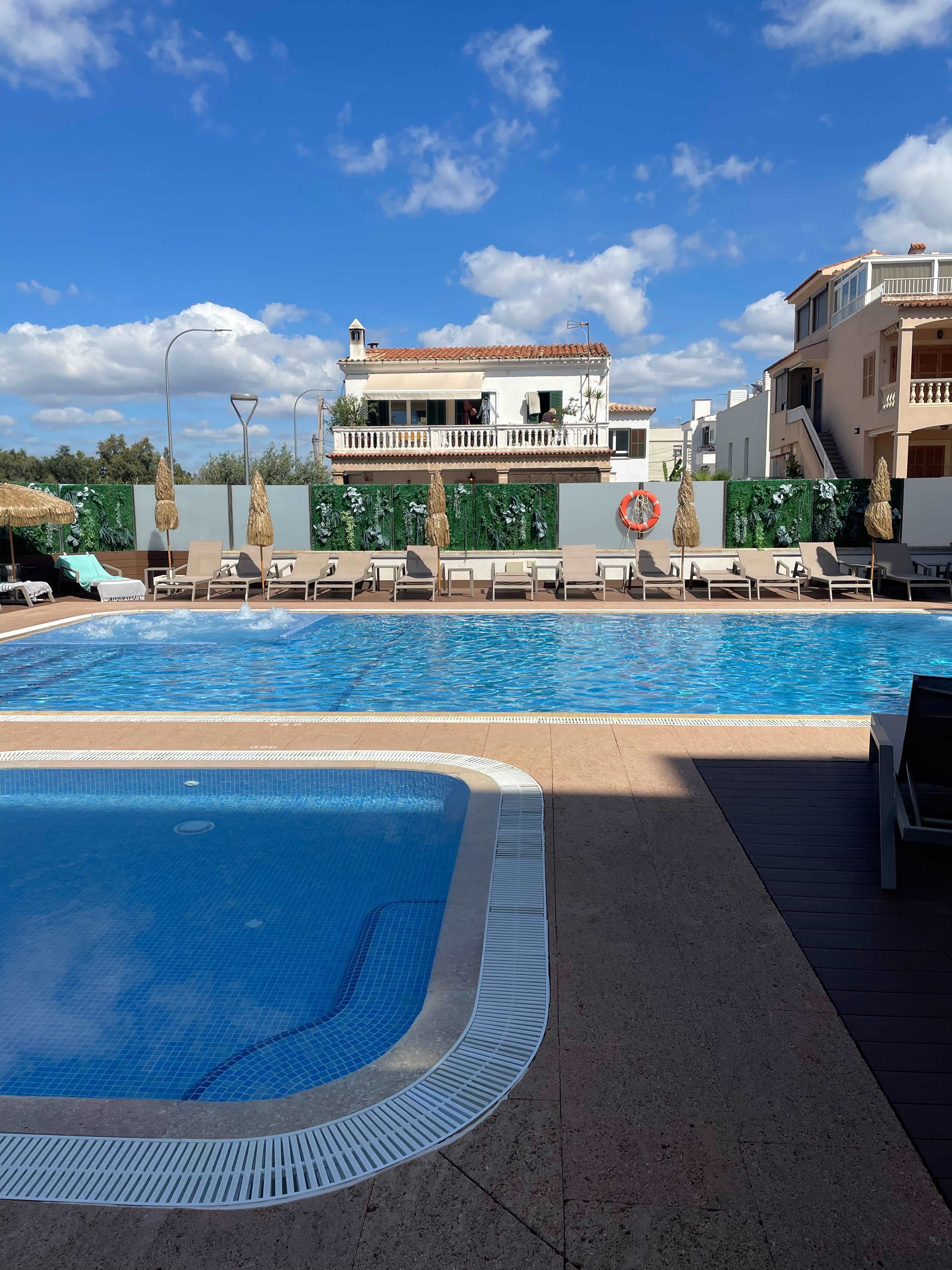 Hotel Sant Jordi Ansicht 8
