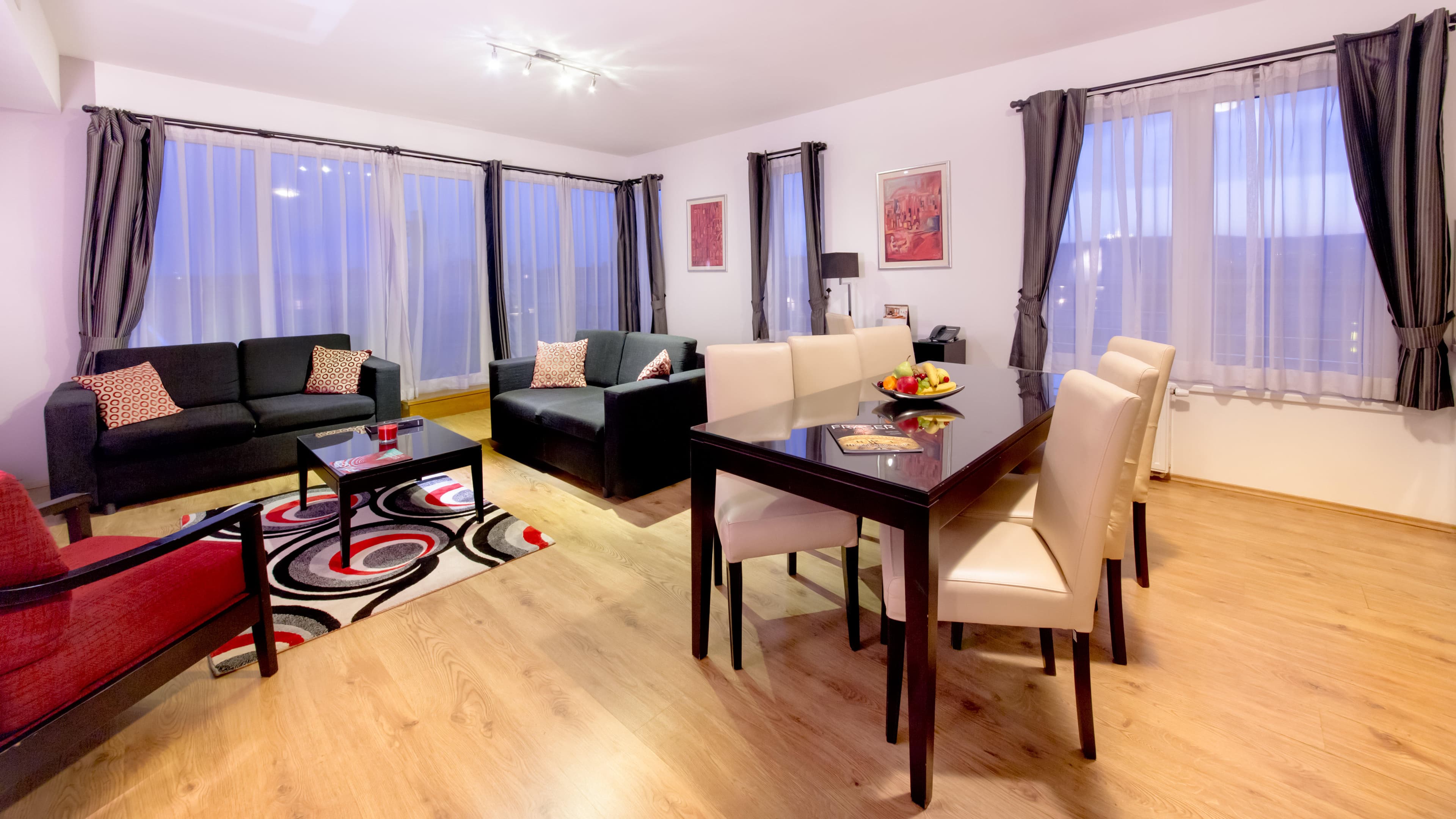 Escala Hotel & Suites Ansicht 6