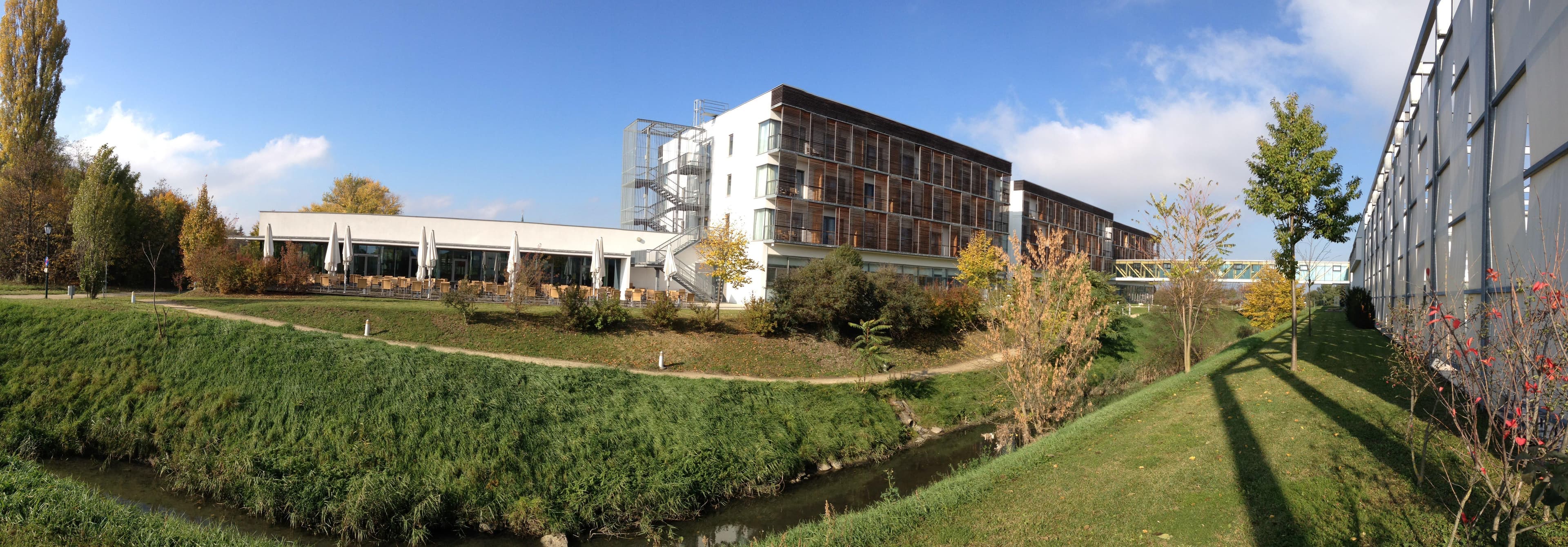 Therme Laa Hotel Silent Spa & Villas Ansicht 2