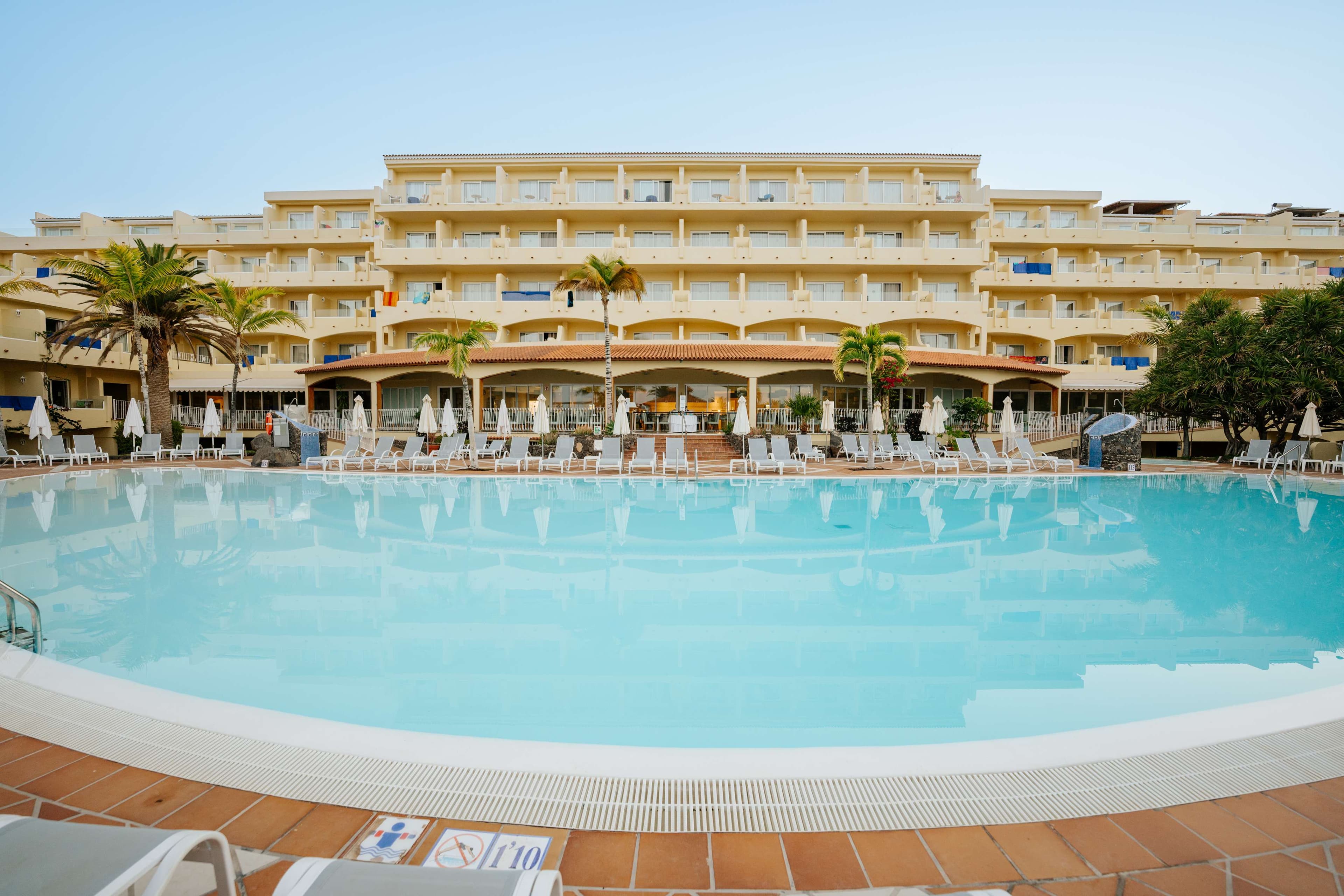 R2 BUGANVILLA Hotel & Spa