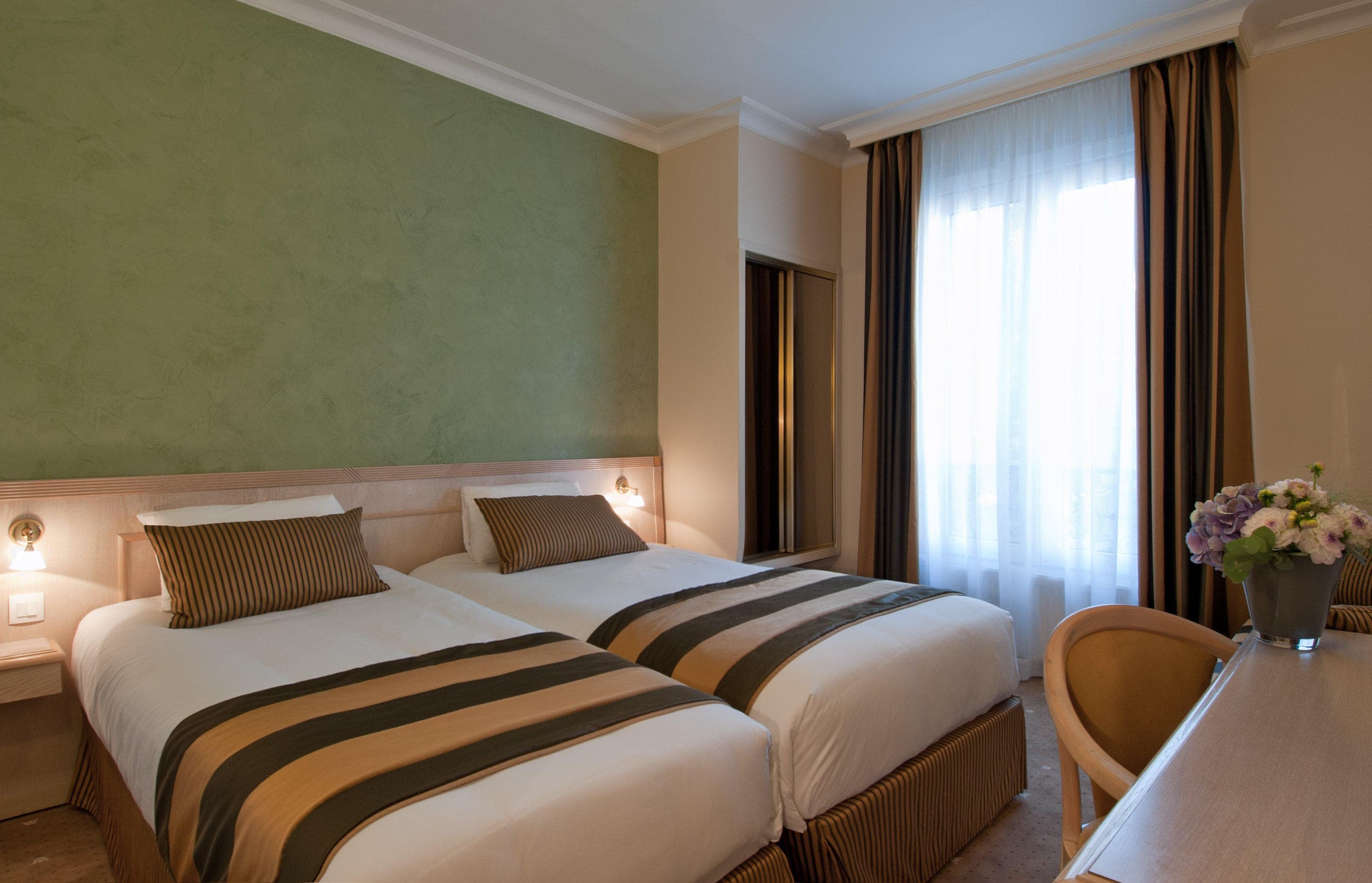 Hotel Champerret Elysees Ansicht 8