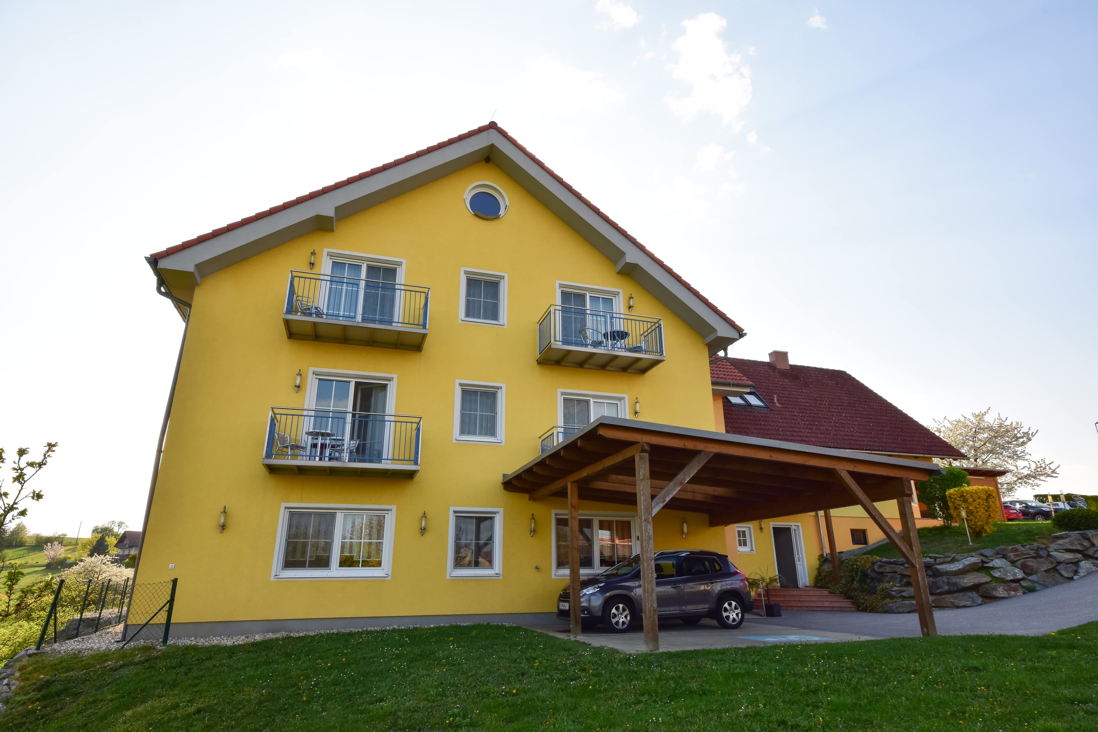 Golf & Therme Sonnenpension Frühstückshotel Burgauberg Stegersbach Ansicht 3