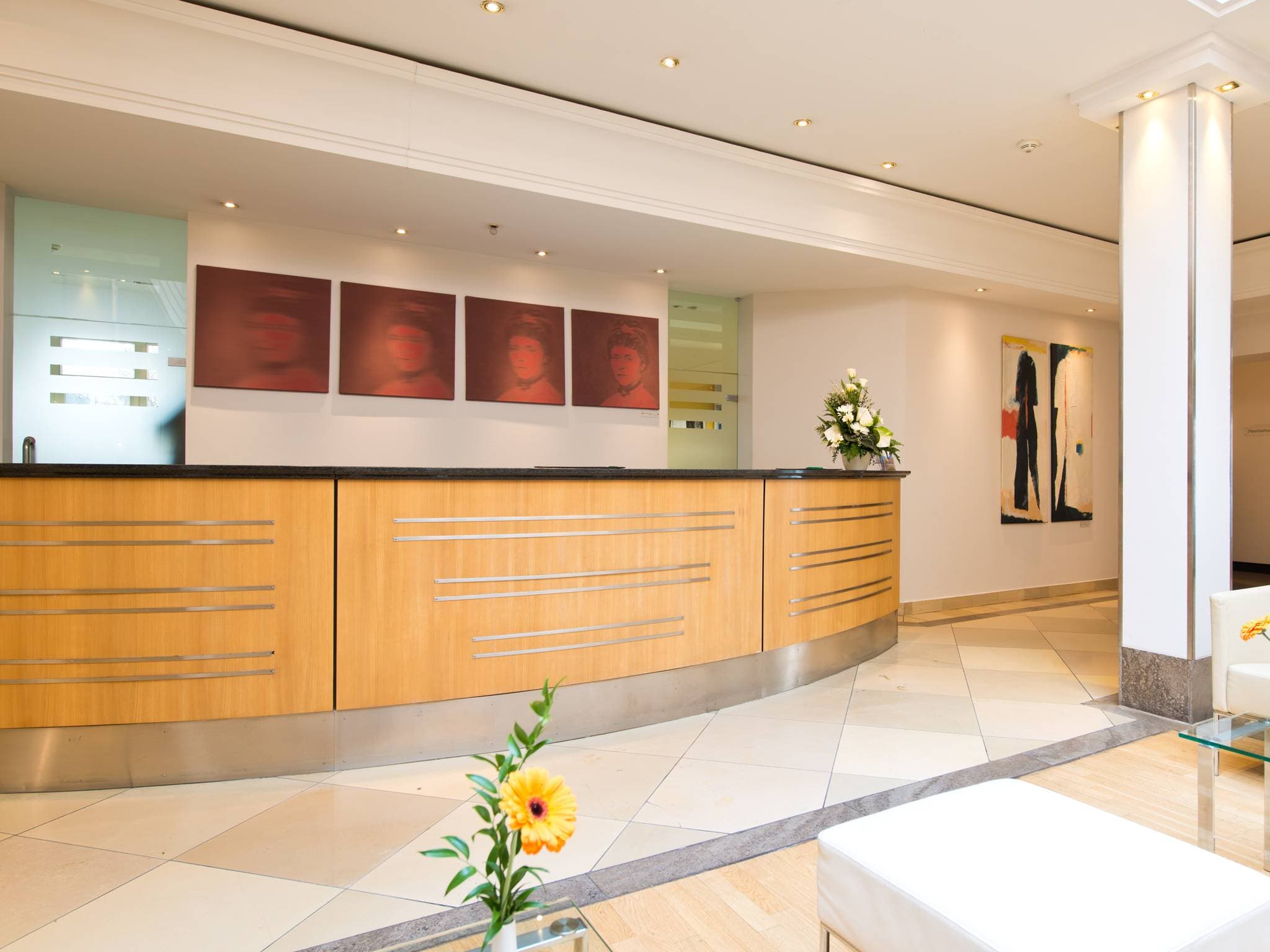 Hotel Kaiserin Augusta Ansicht 8