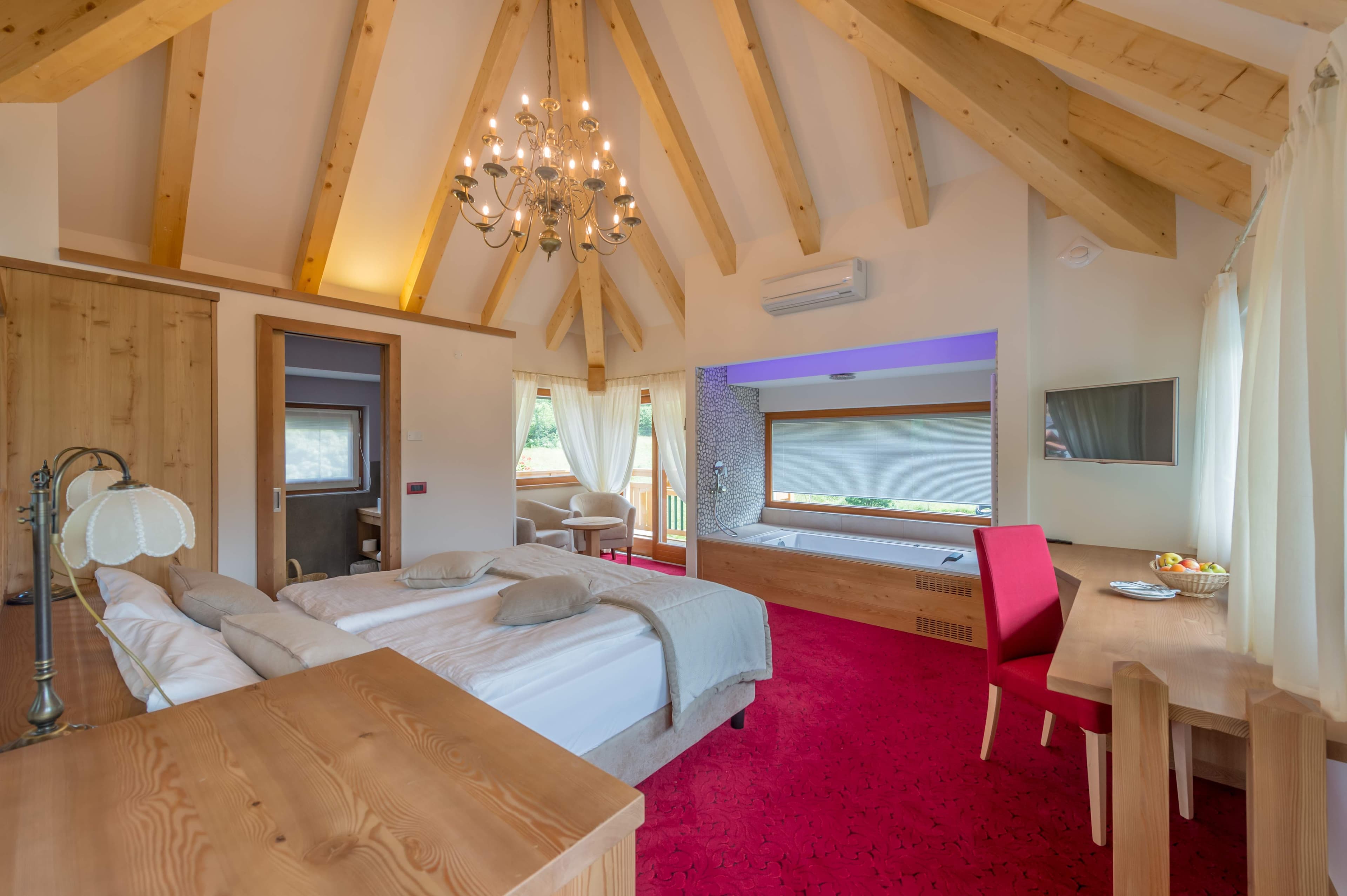 Tevini Dolomites Charming Hotel Ansicht 6