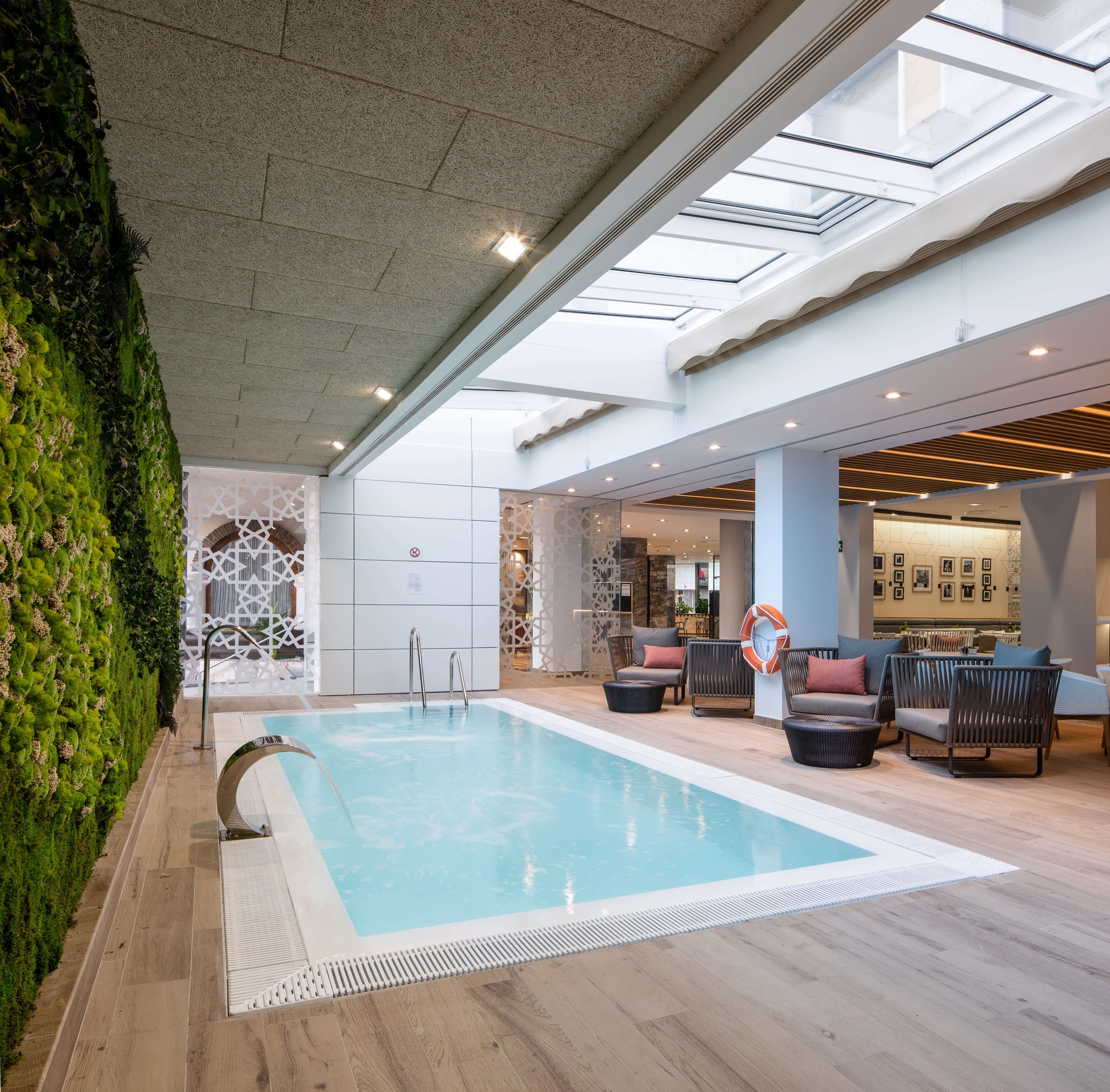 Hotel Catalonia Giralda Ansicht 6