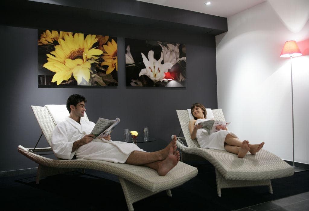 Vienna House Easy Airport Bucharest Ansicht 8