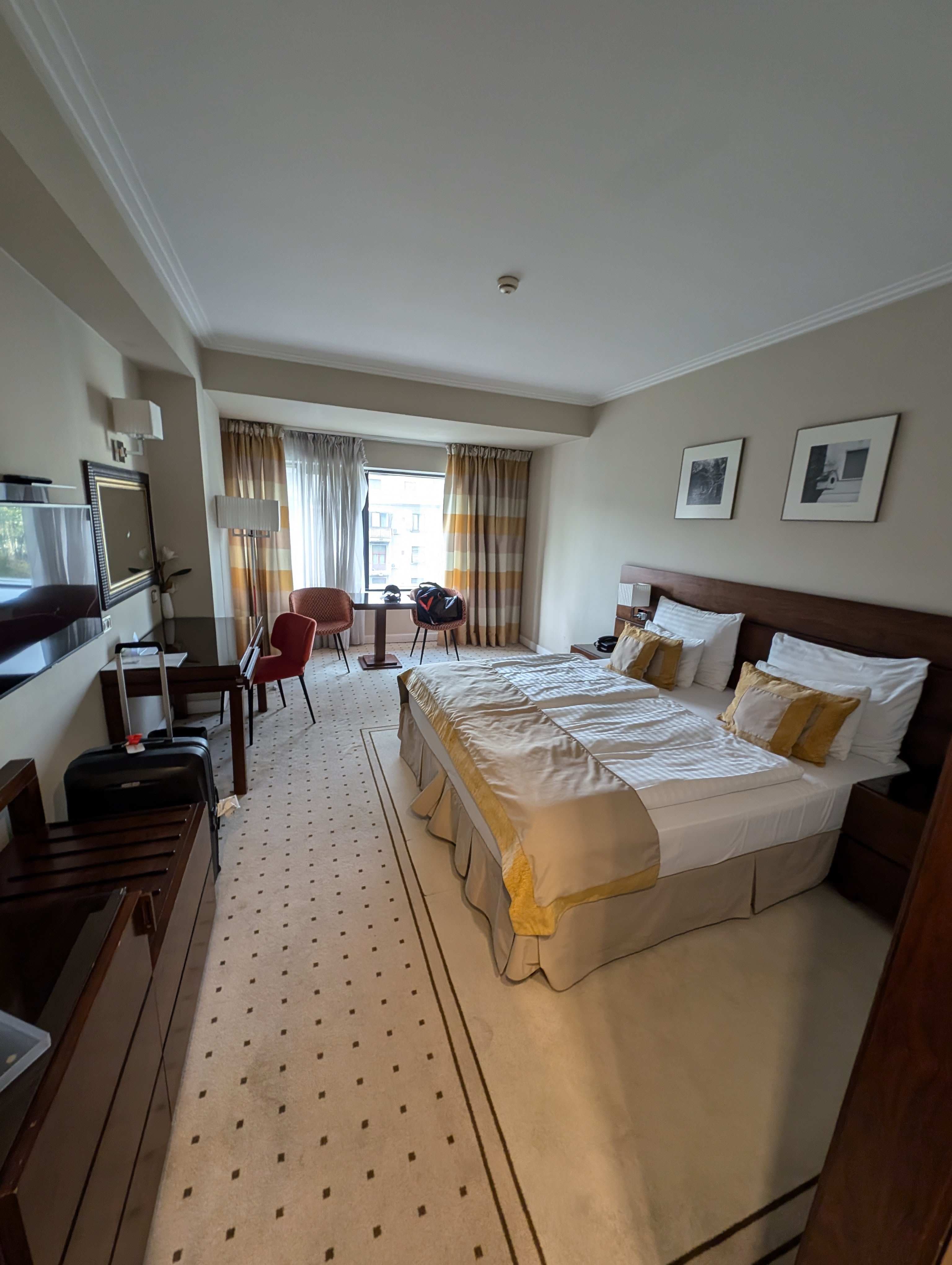 Hotel Capital Plaza Ansicht 3