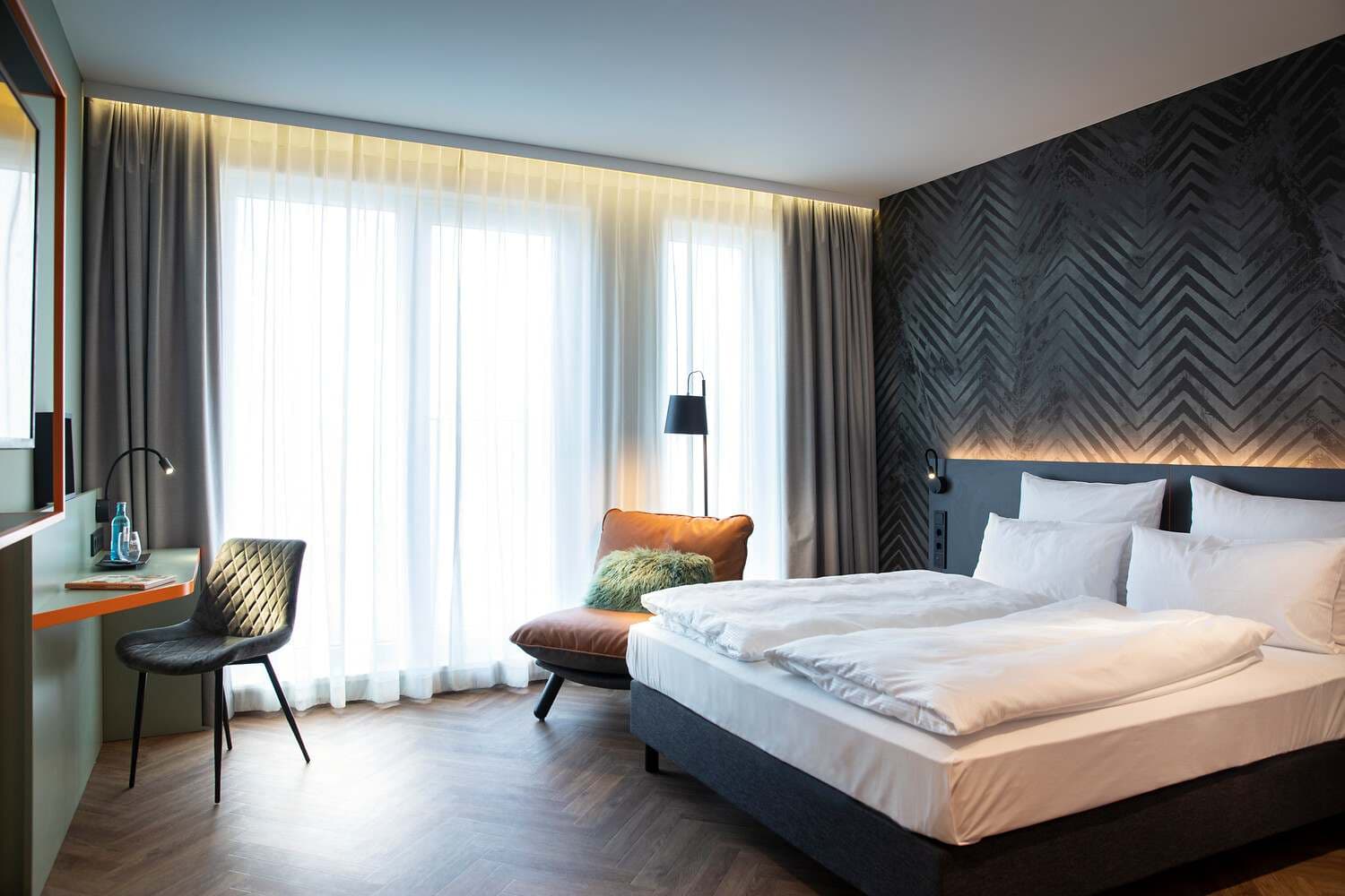 LOGINN Hotel Berlin Airport Ansicht 4