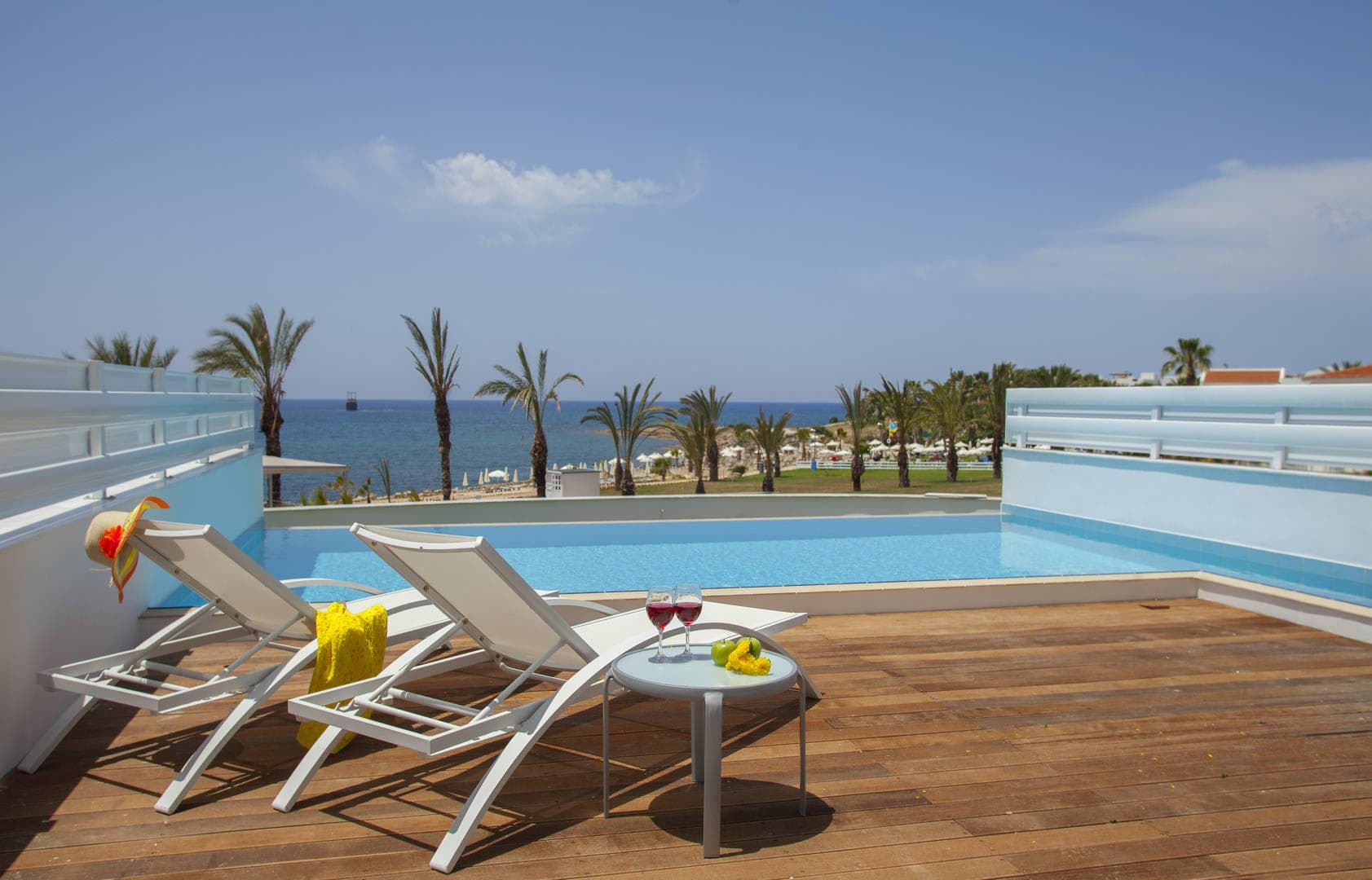 King Evelthon Beach Hotel & Resort Ansicht 8