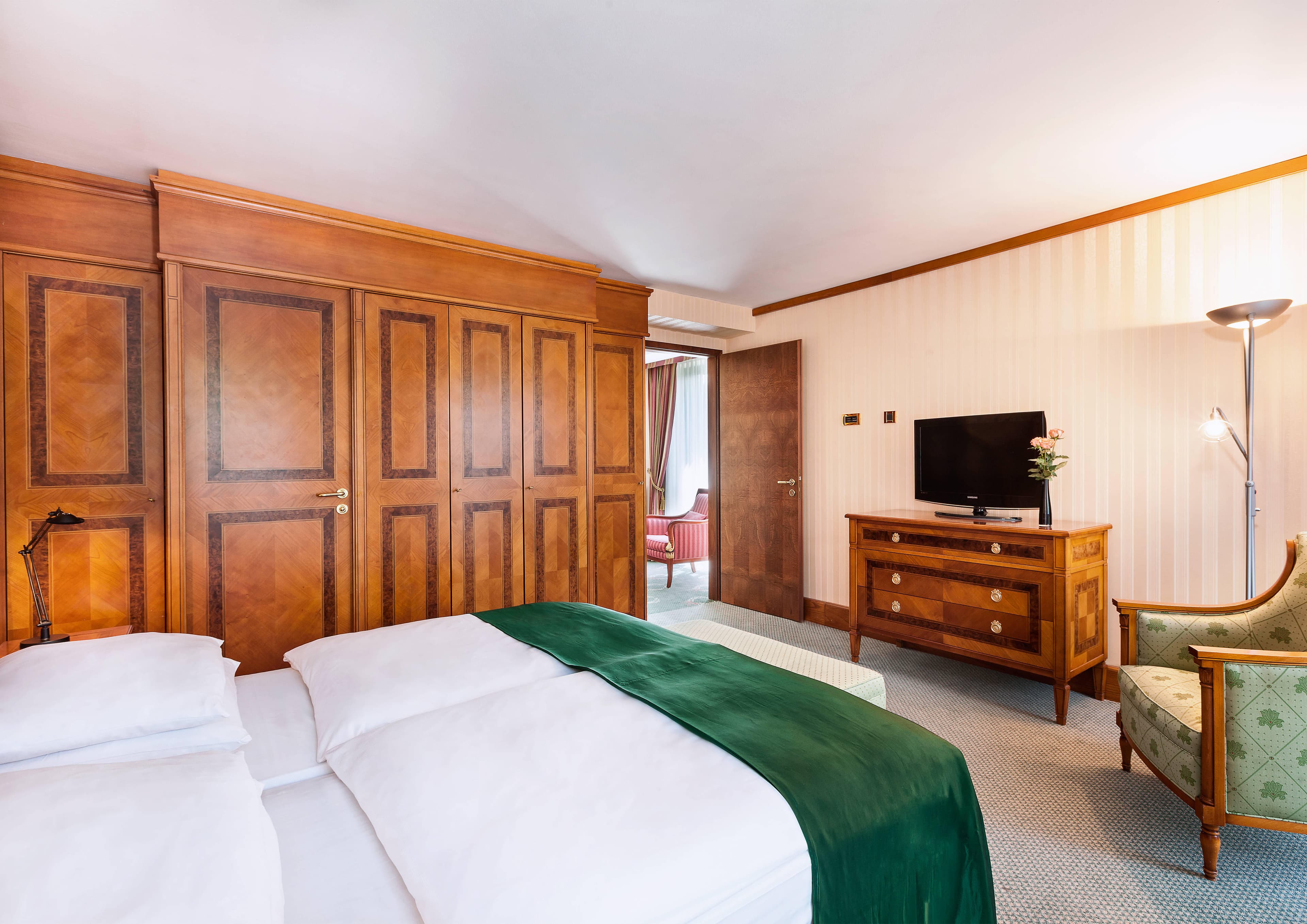 Best Western Premier Grand Hotel Russischer Hof Ansicht 4